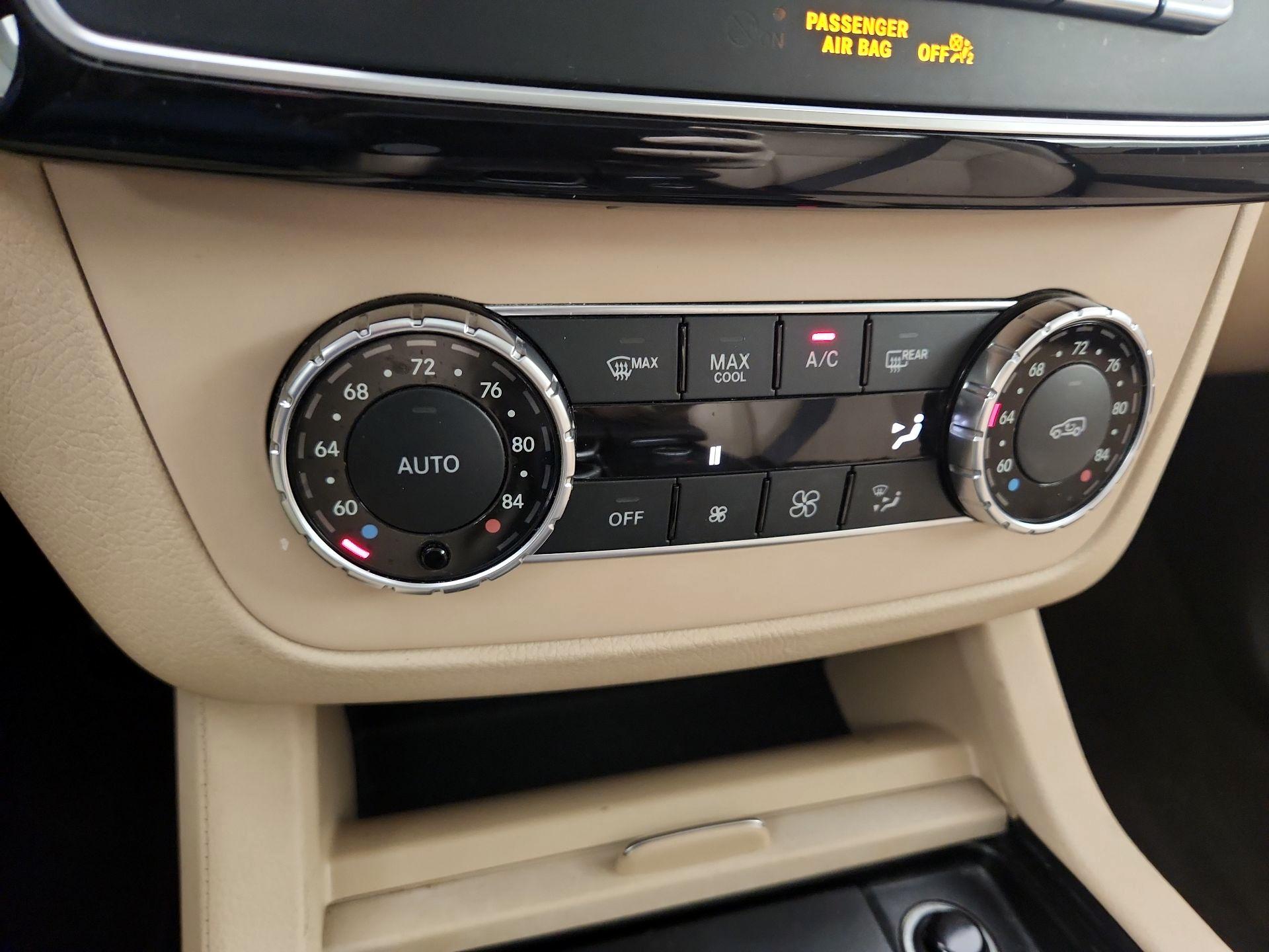 Thumbnail: 2016 Mercedes-Benz GLE - 17