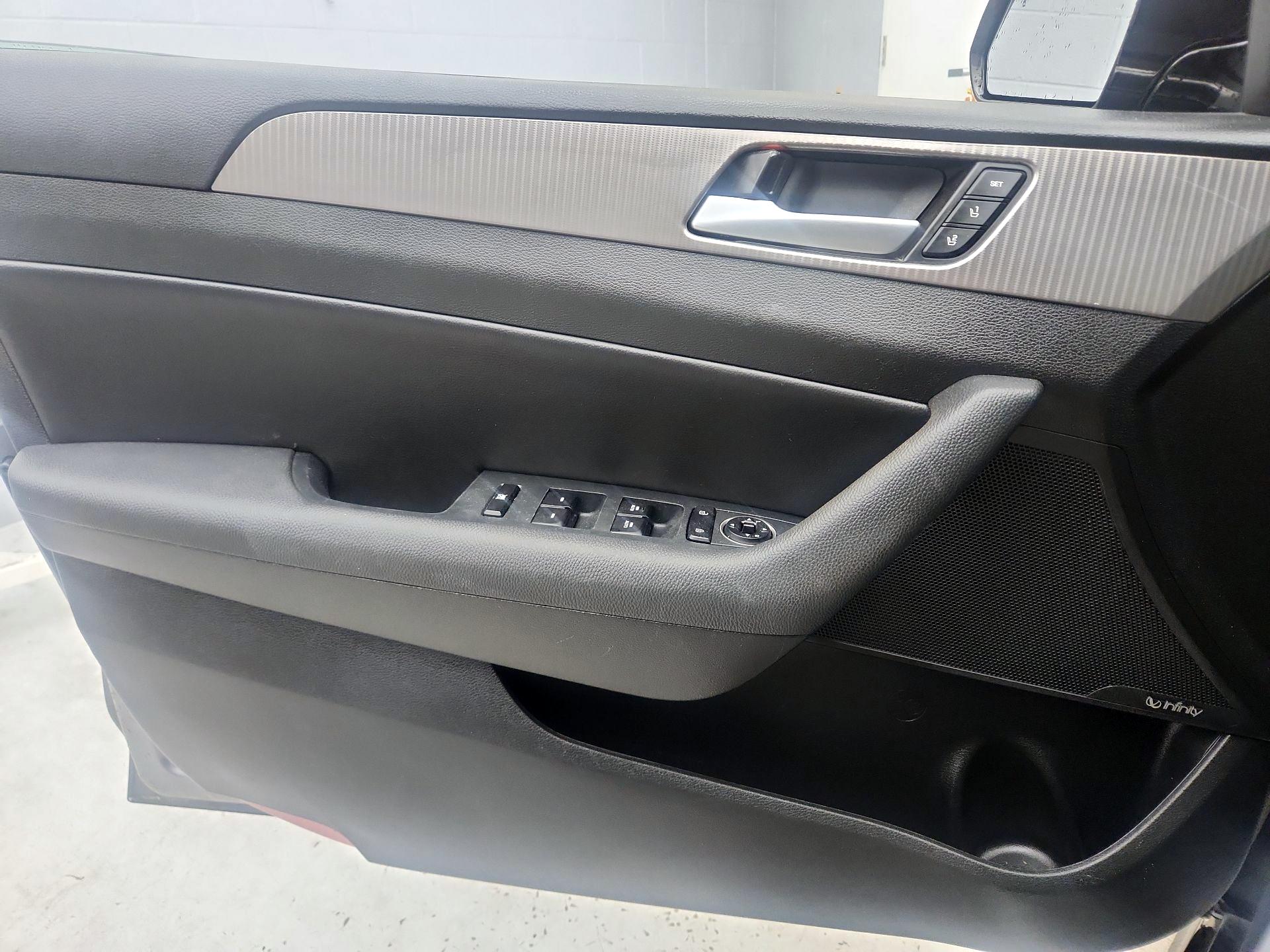 Thumbnail: 2019 Hyundai Sonata - 12