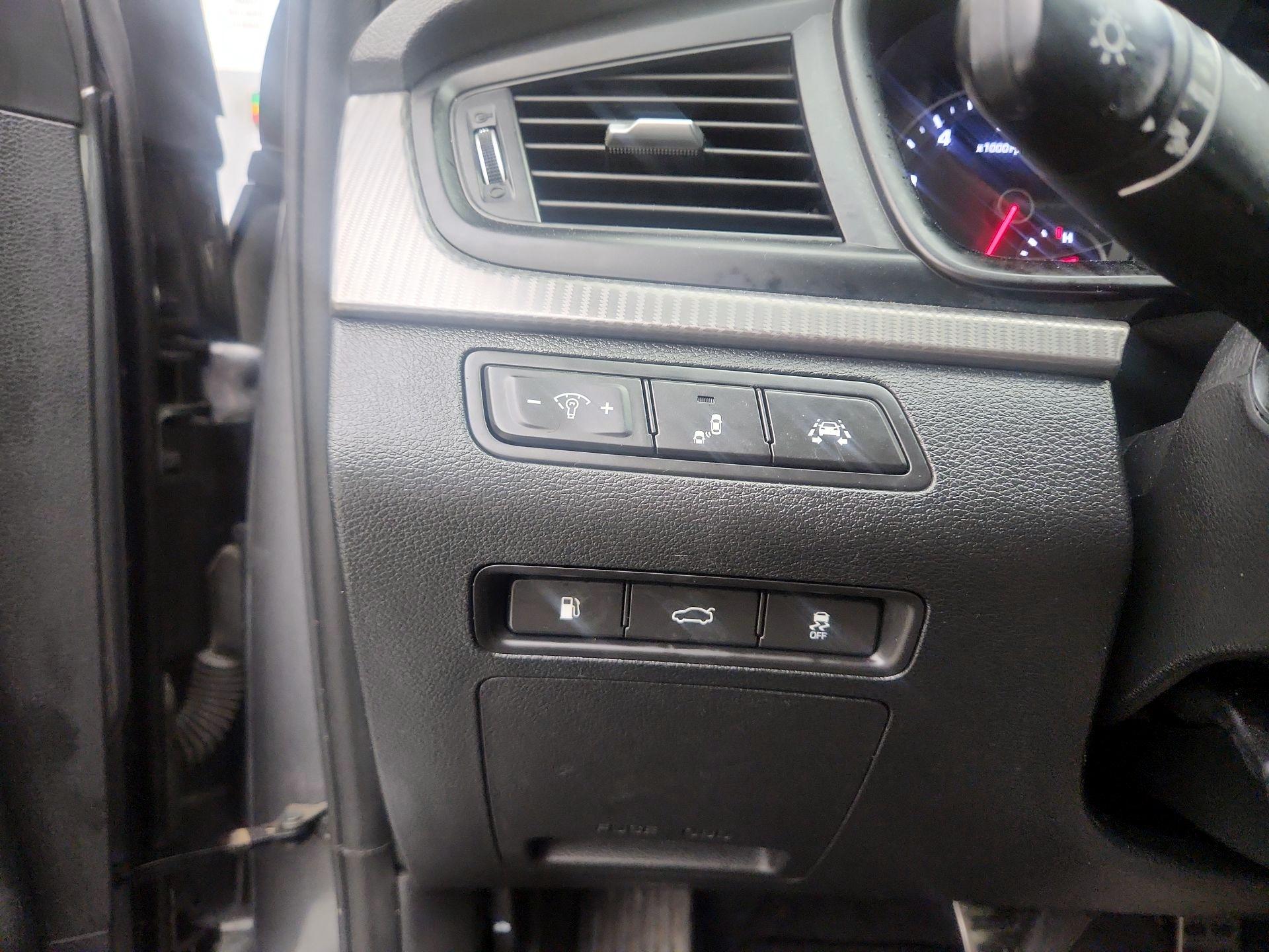 Thumbnail: 2019 Hyundai Sonata - 13