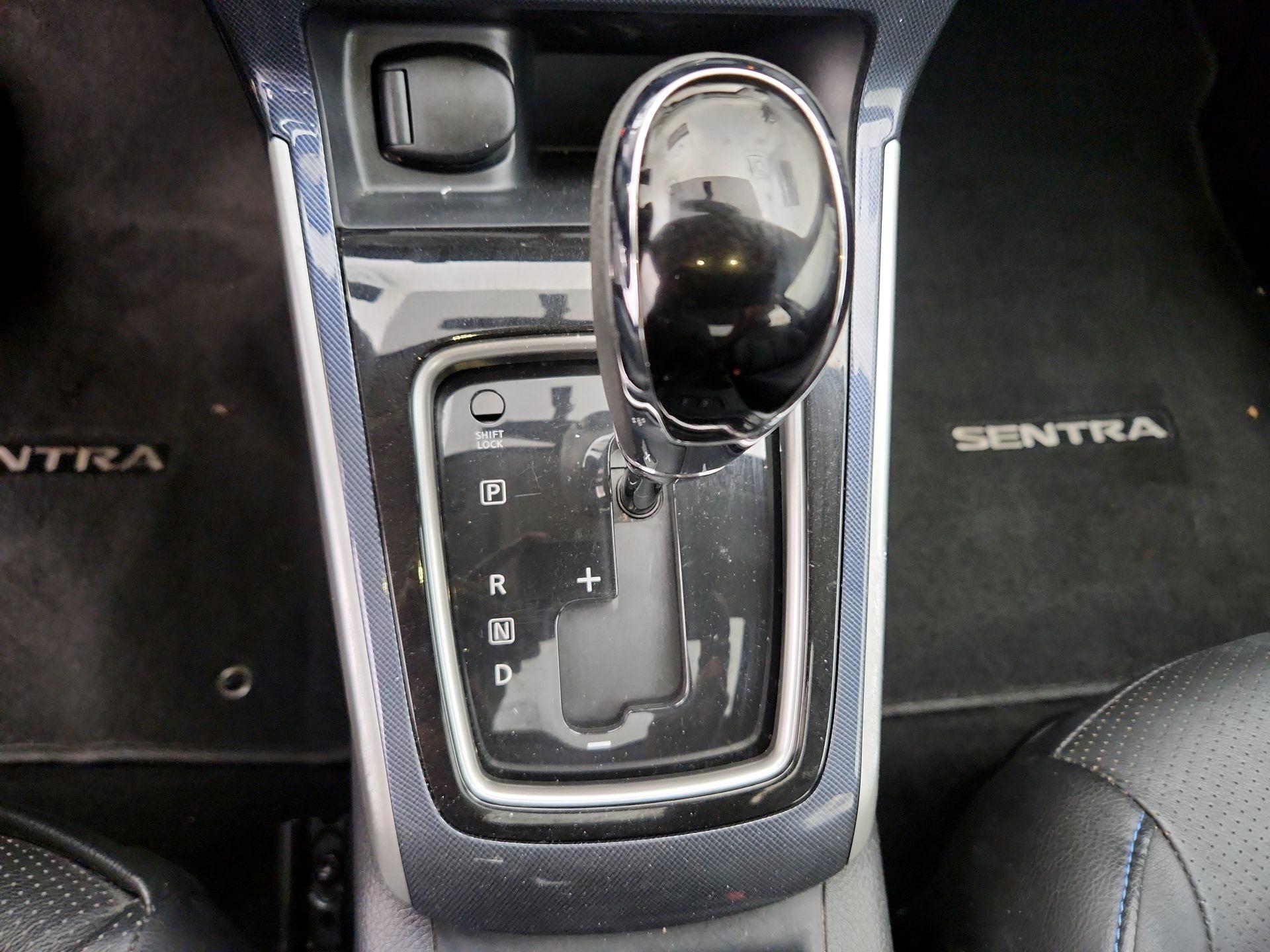 Thumbnail: 2018 Nissan Sentra - 18