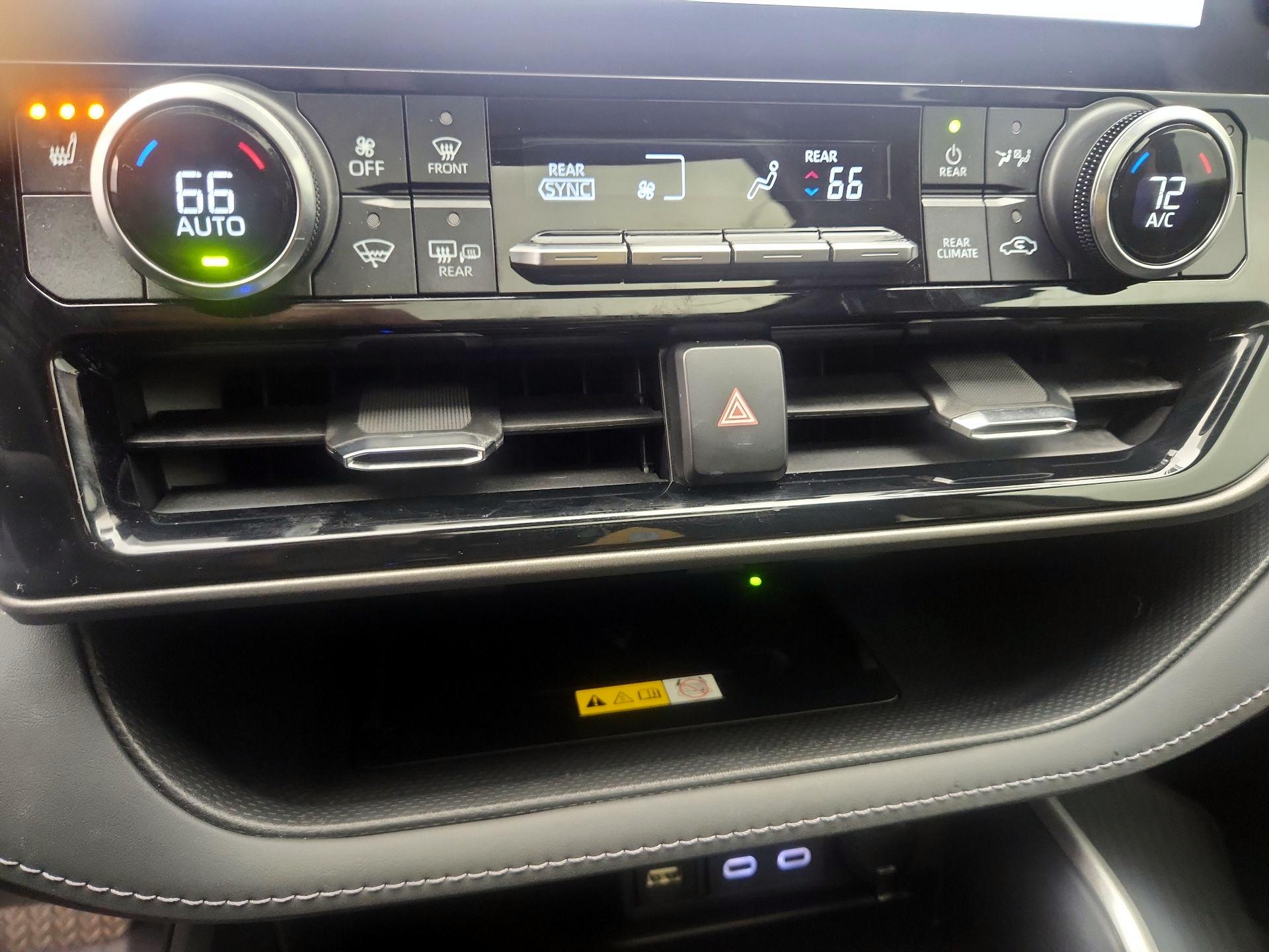 Thumbnail: 2023 Toyota Highlander - 16