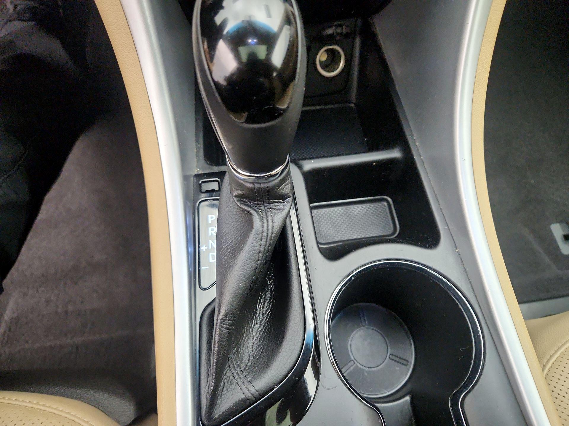 Thumbnail: 2015 Hyundai Sonata - 18