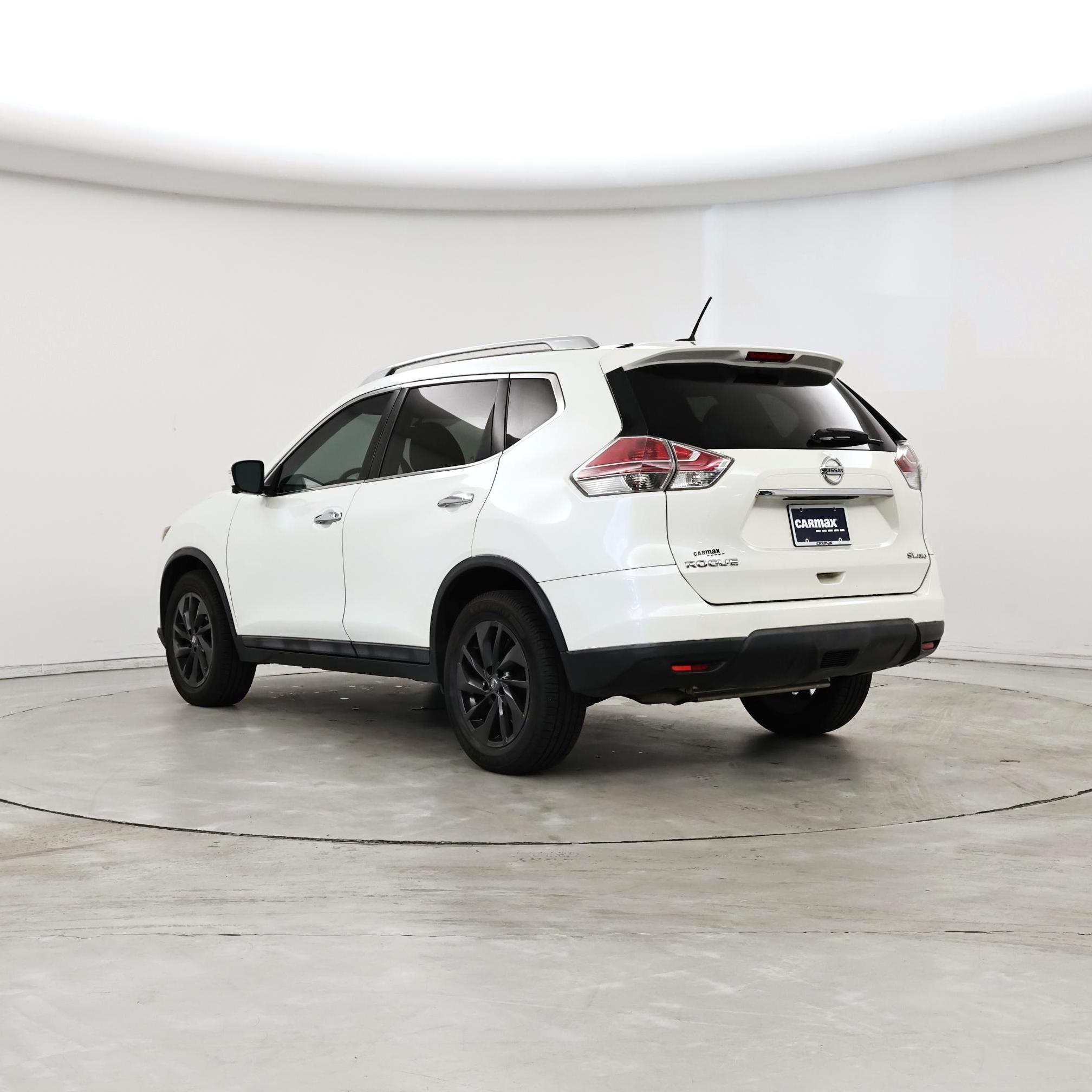 Thumbnail: 2015 Nissan Rogue - 2
