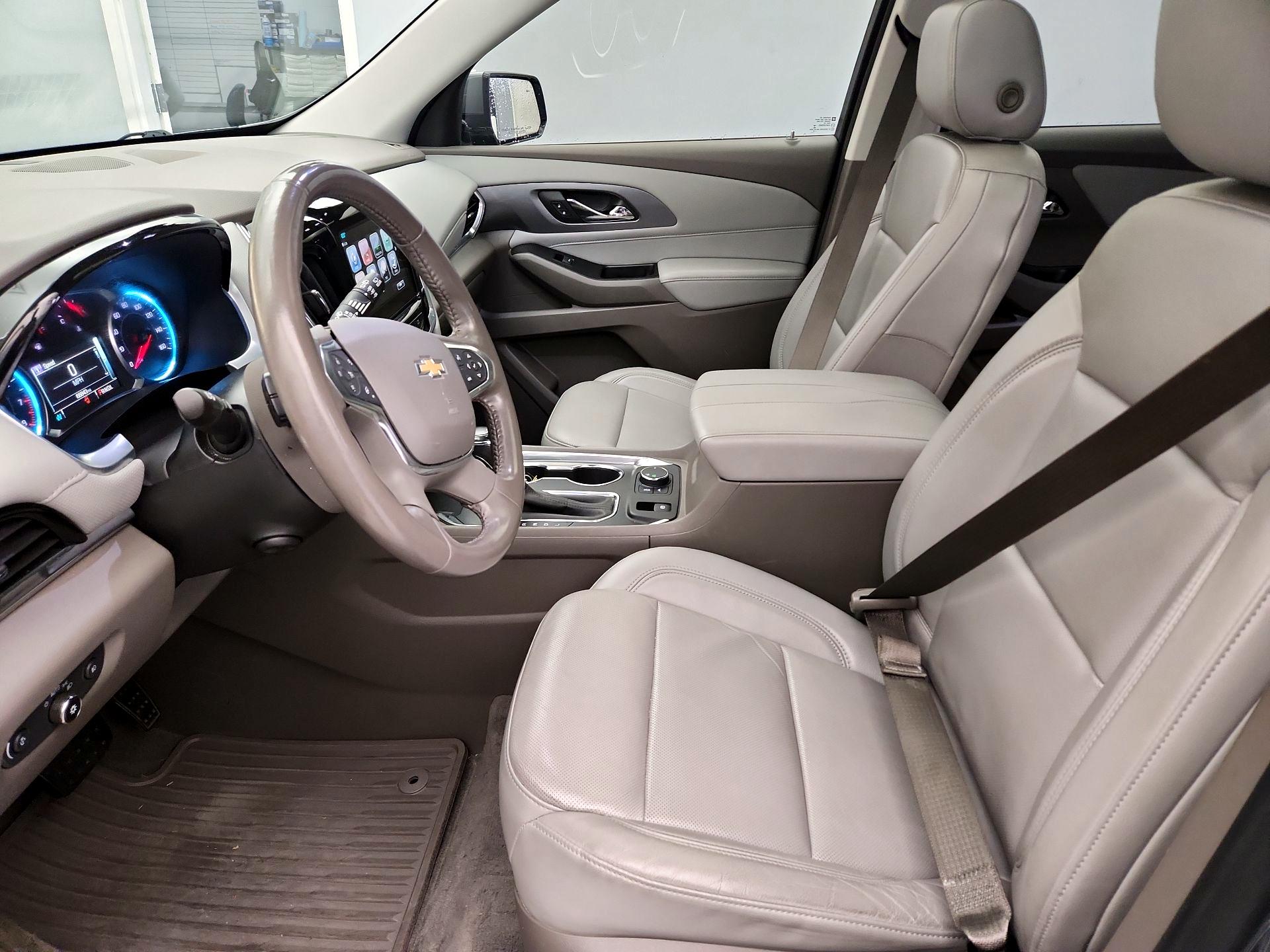 Thumbnail: 2019 Chevrolet Traverse - 11