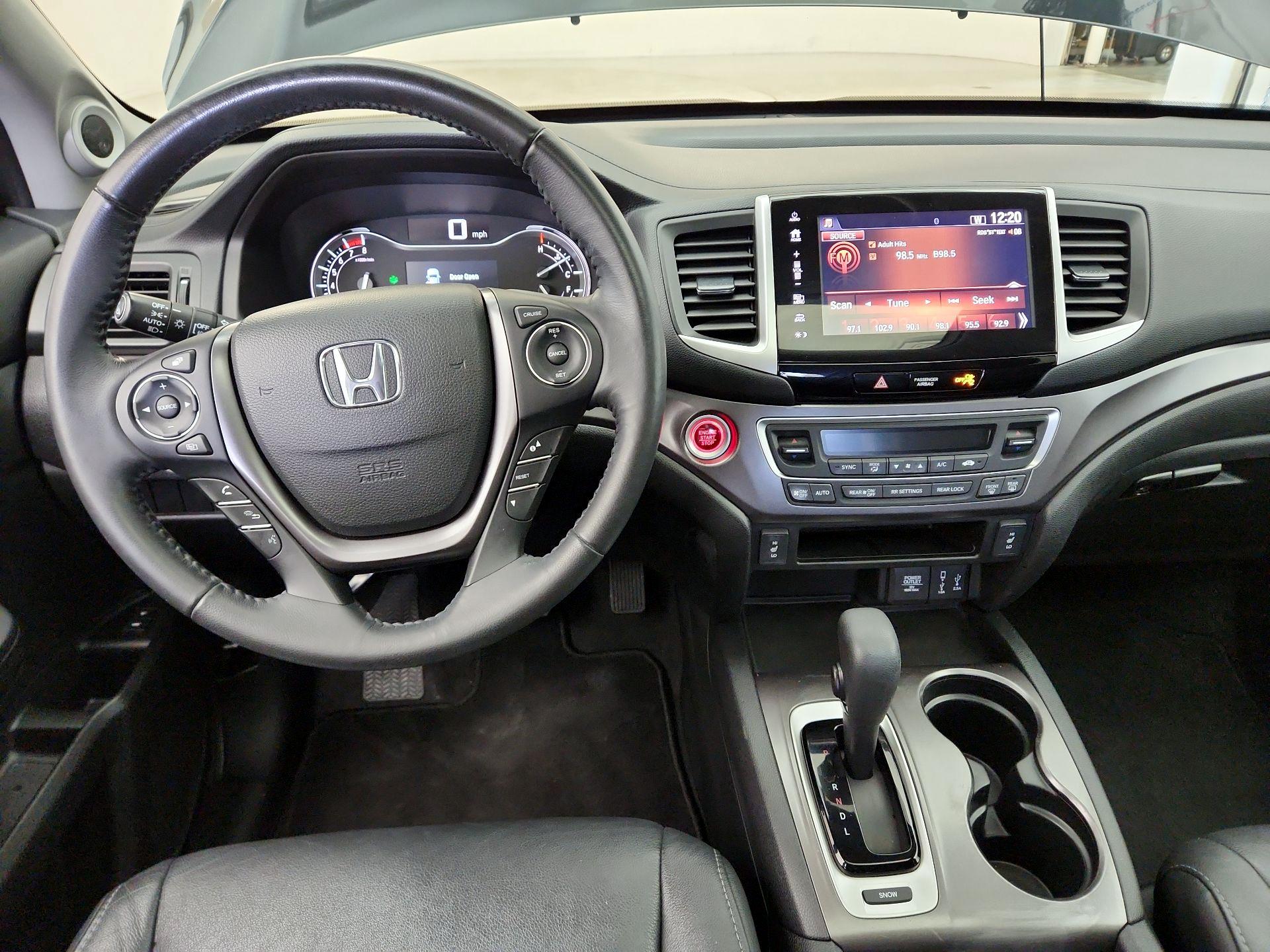 Thumbnail: 2018 Honda Pilot - 9