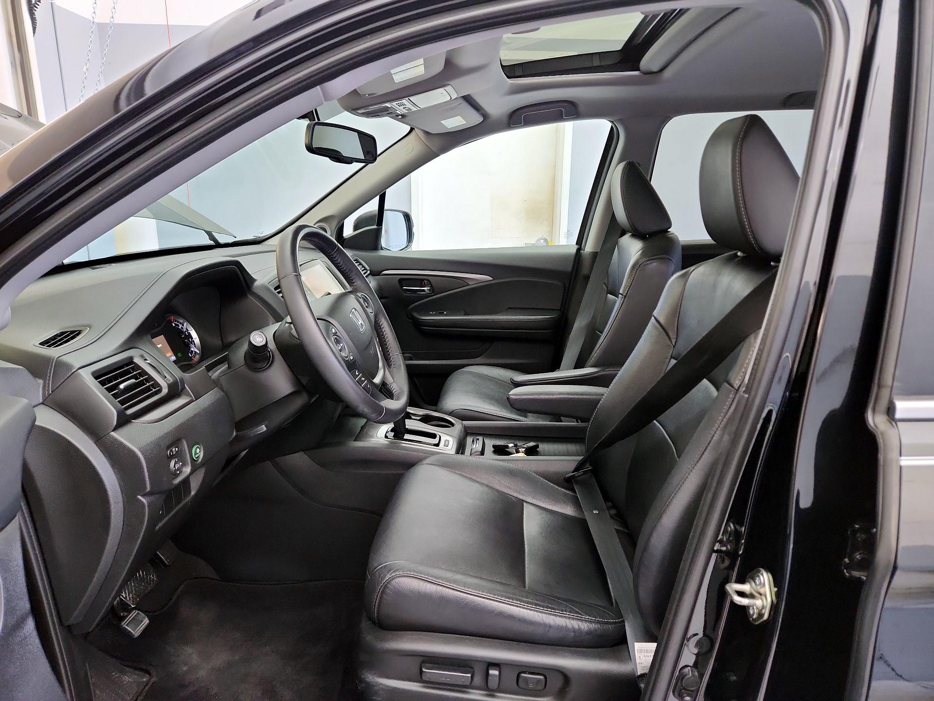 Thumbnail: 2018 Honda Pilot - 11