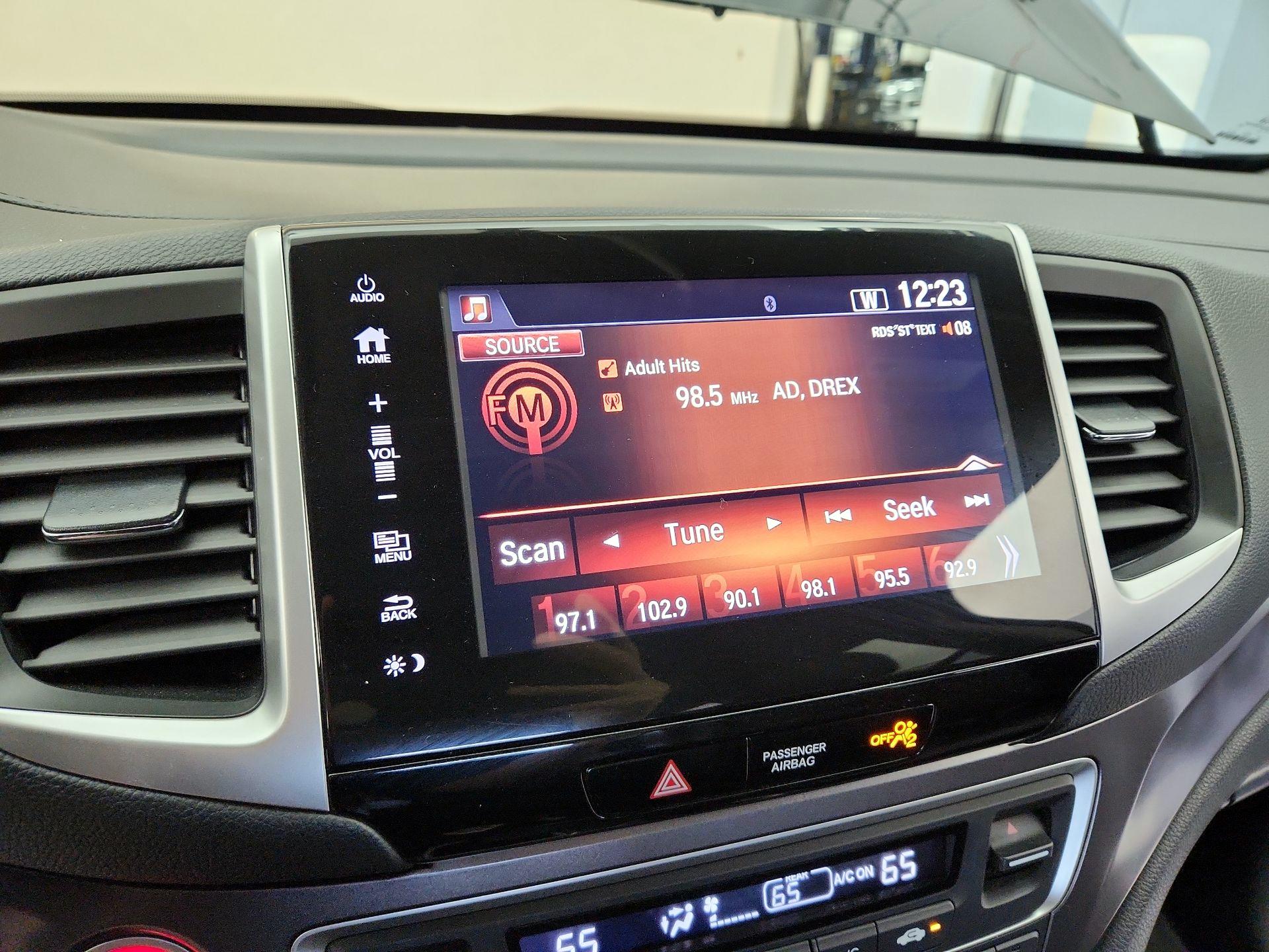 Thumbnail: 2018 Honda Pilot - 15