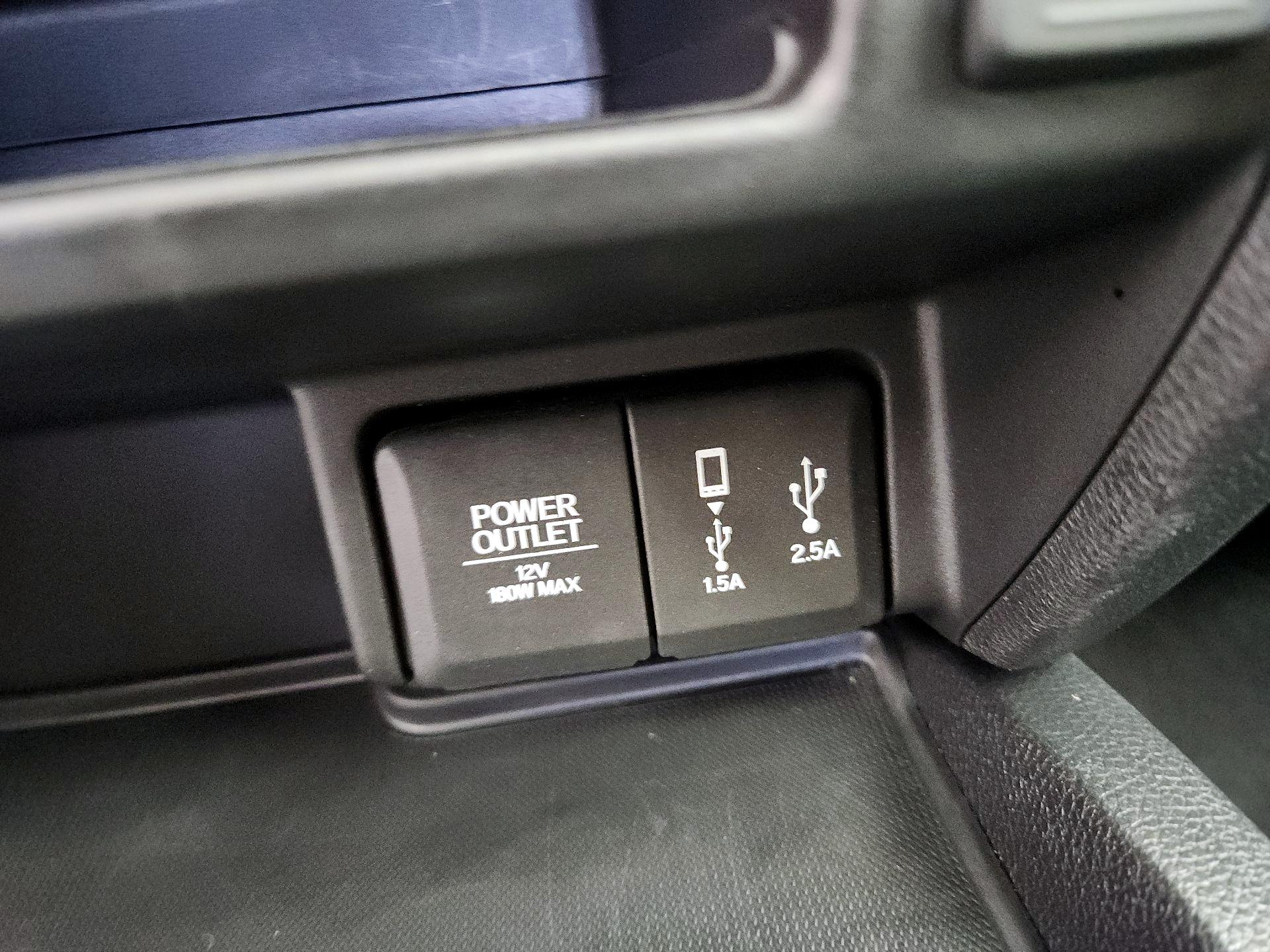 Thumbnail: 2018 Honda Pilot - 18