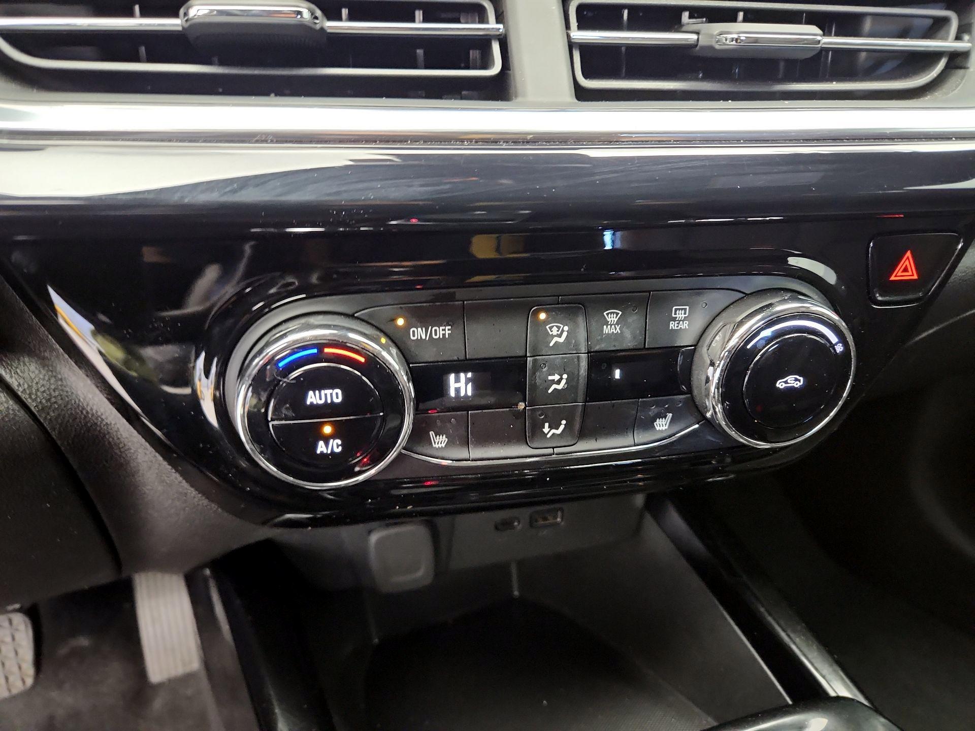 Thumbnail: 2024 Chevrolet Trax - 16