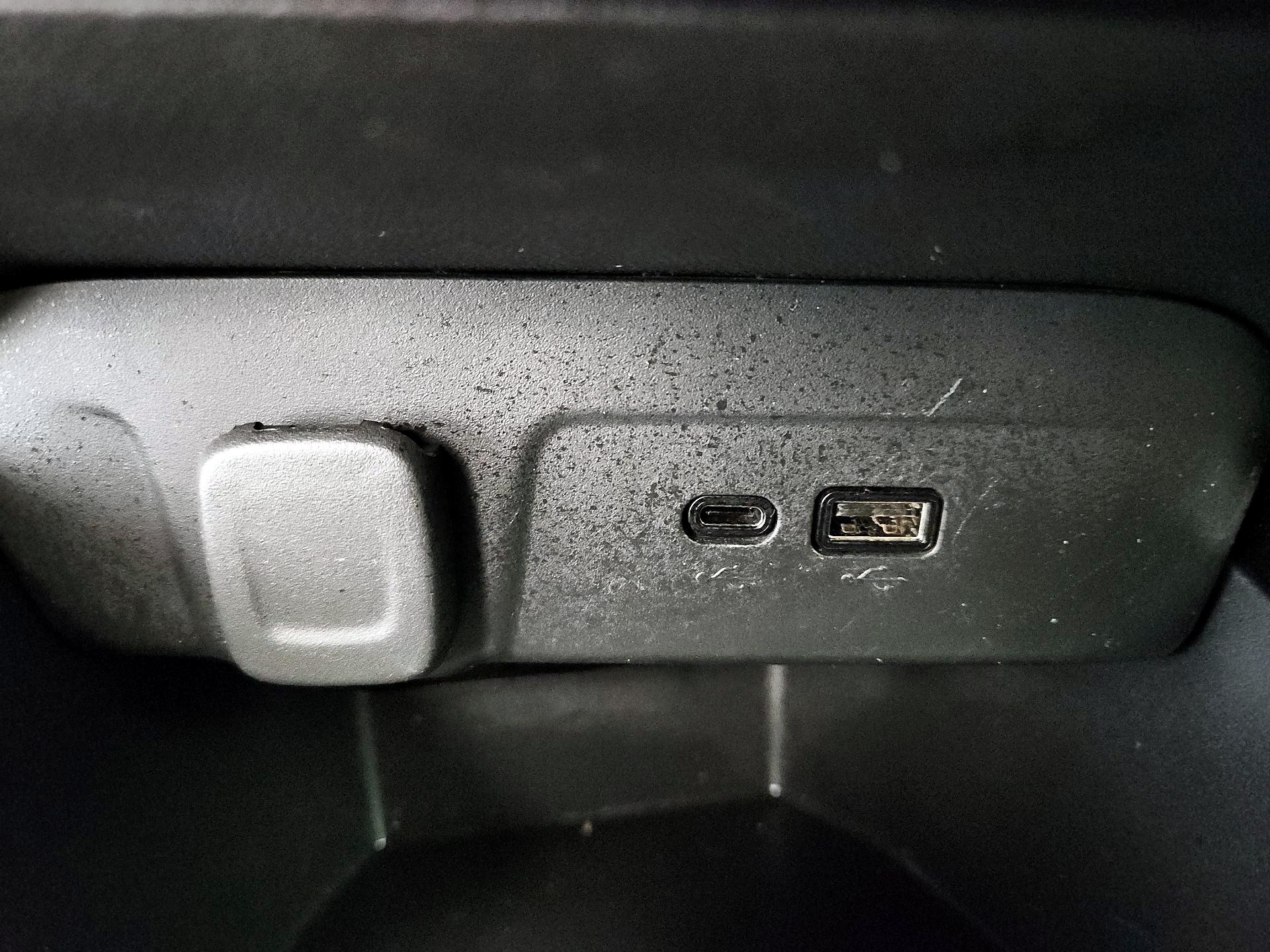 Thumbnail: 2024 Chevrolet Trax - 18