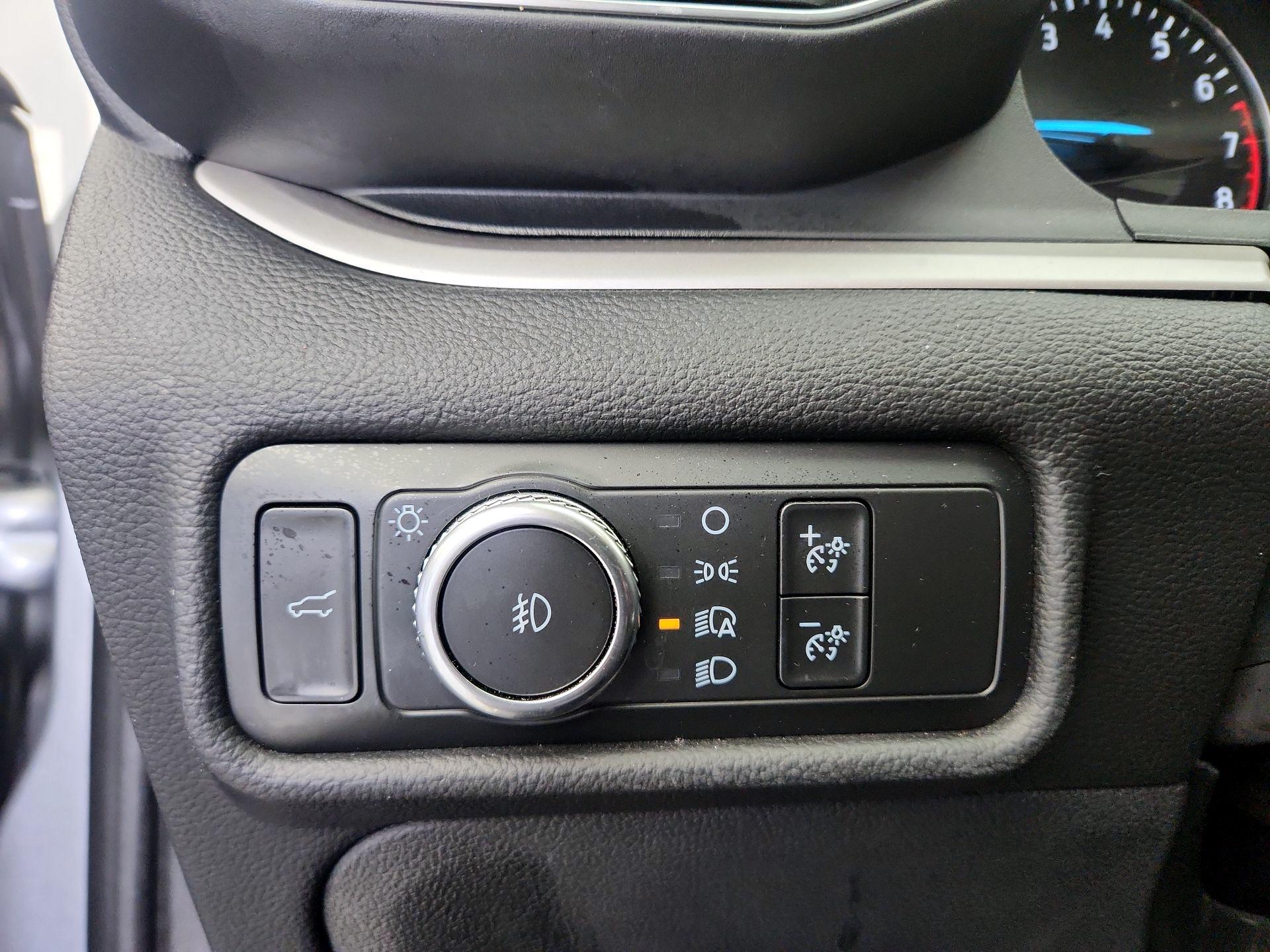 Thumbnail: 2020 Ford Explorer - 13