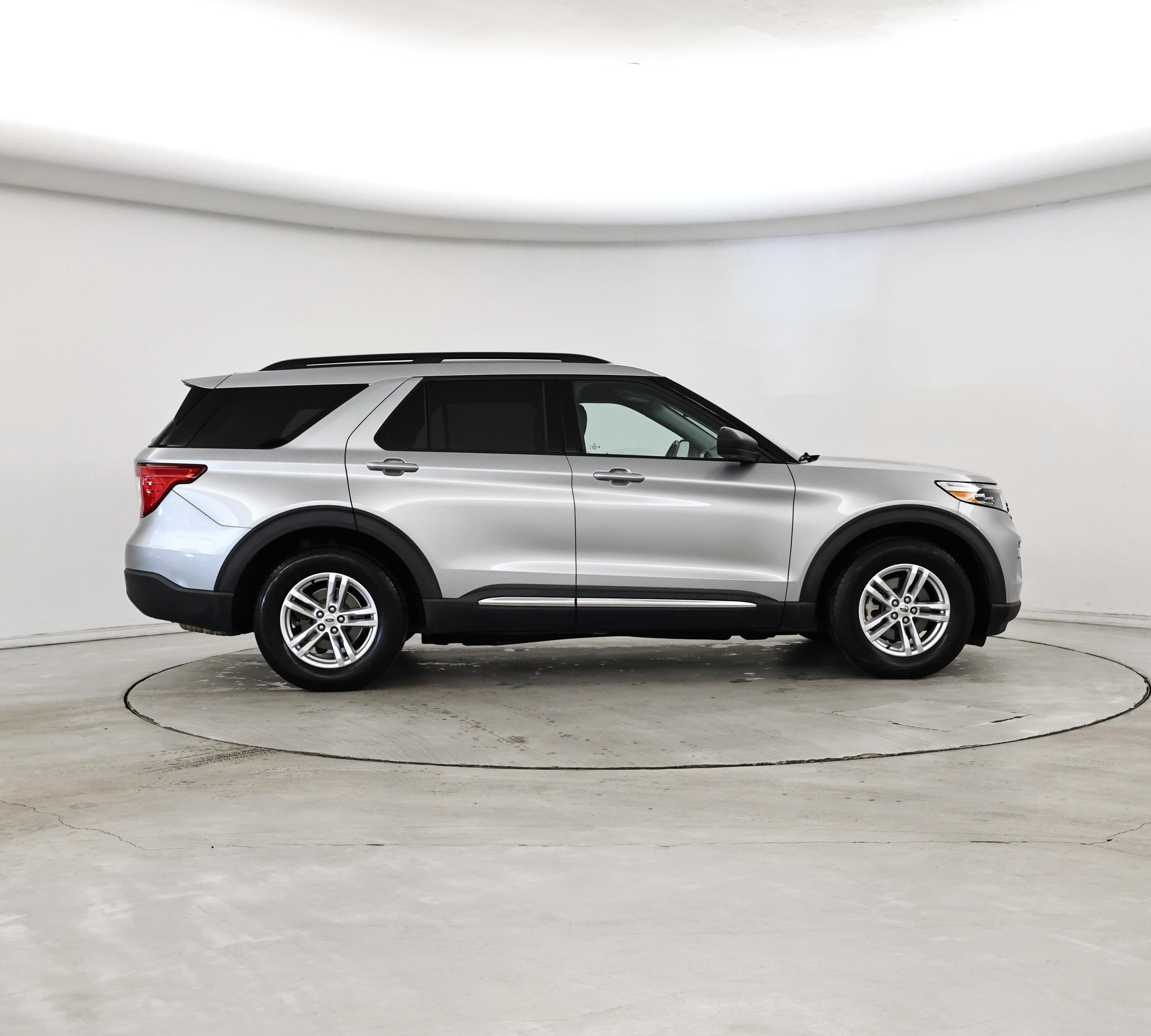 Thumbnail: 2020 Ford Explorer - 7