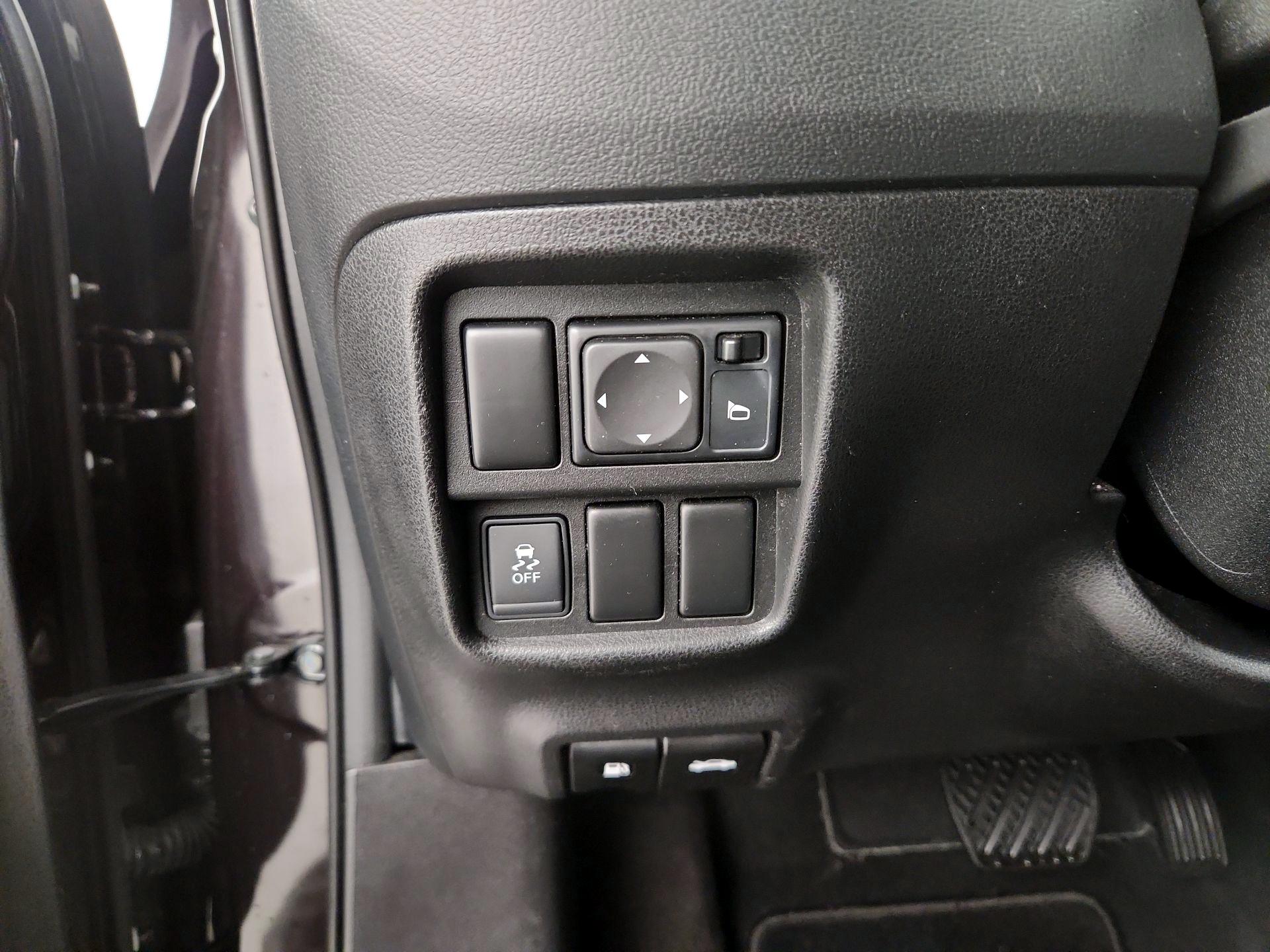 Thumbnail: 2016 Nissan Juke - 13