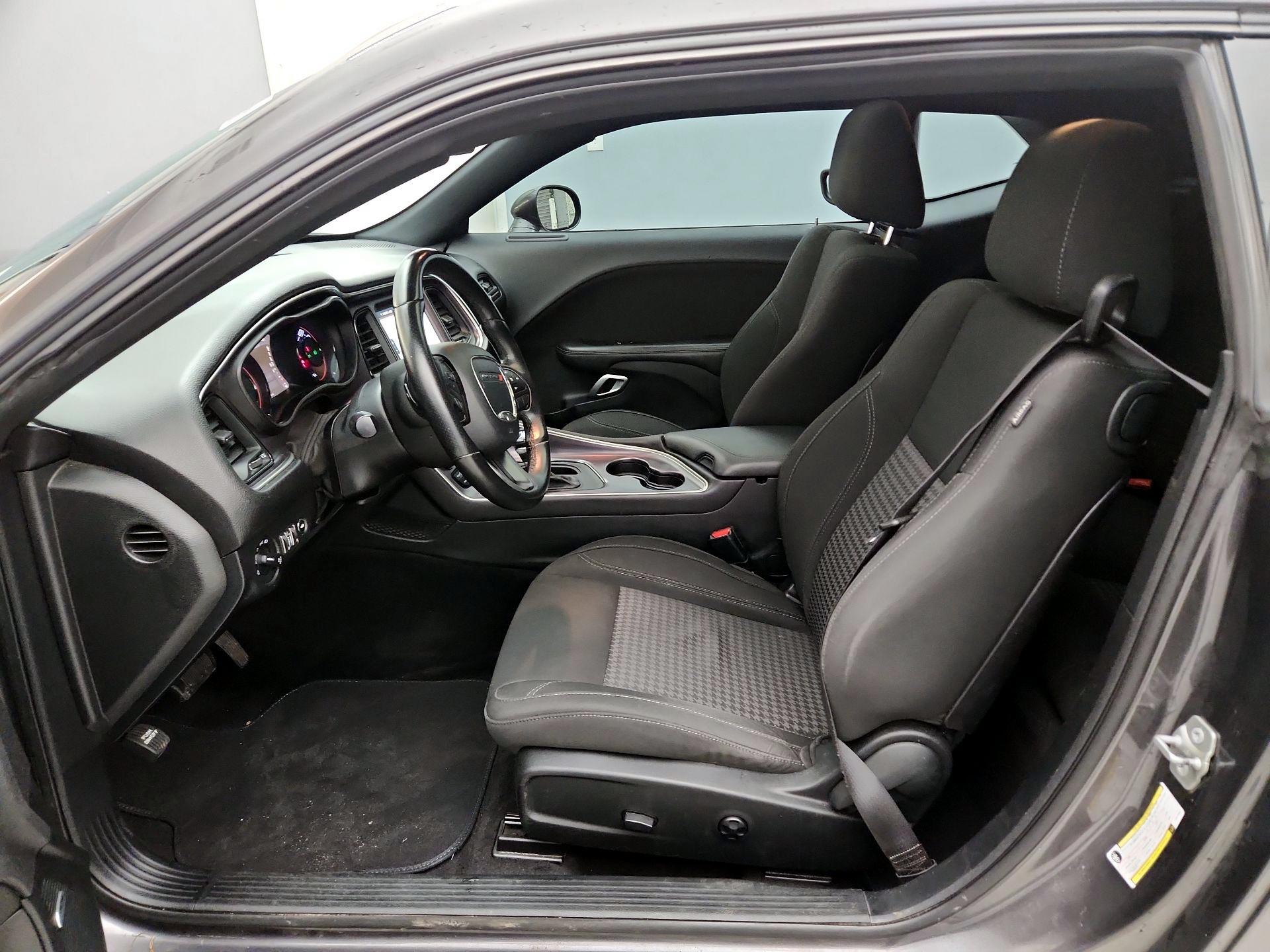 Thumbnail: 2018 Dodge Challenger - 11