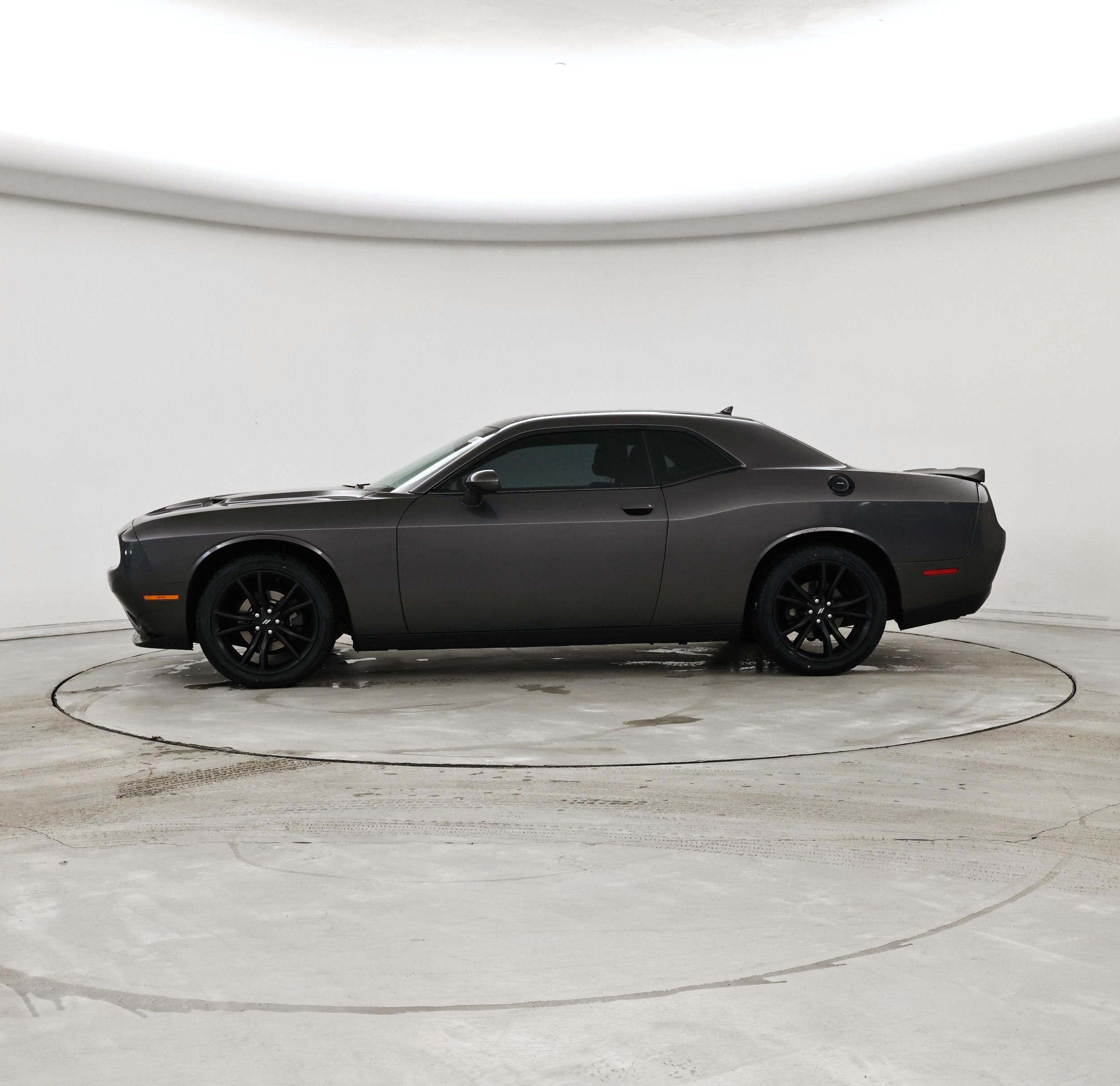 Thumbnail: 2018 Dodge Challenger - 3