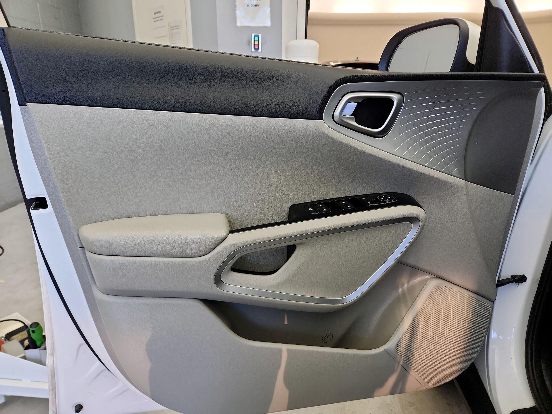 Thumbnail: 2020 Kia Soul - 12