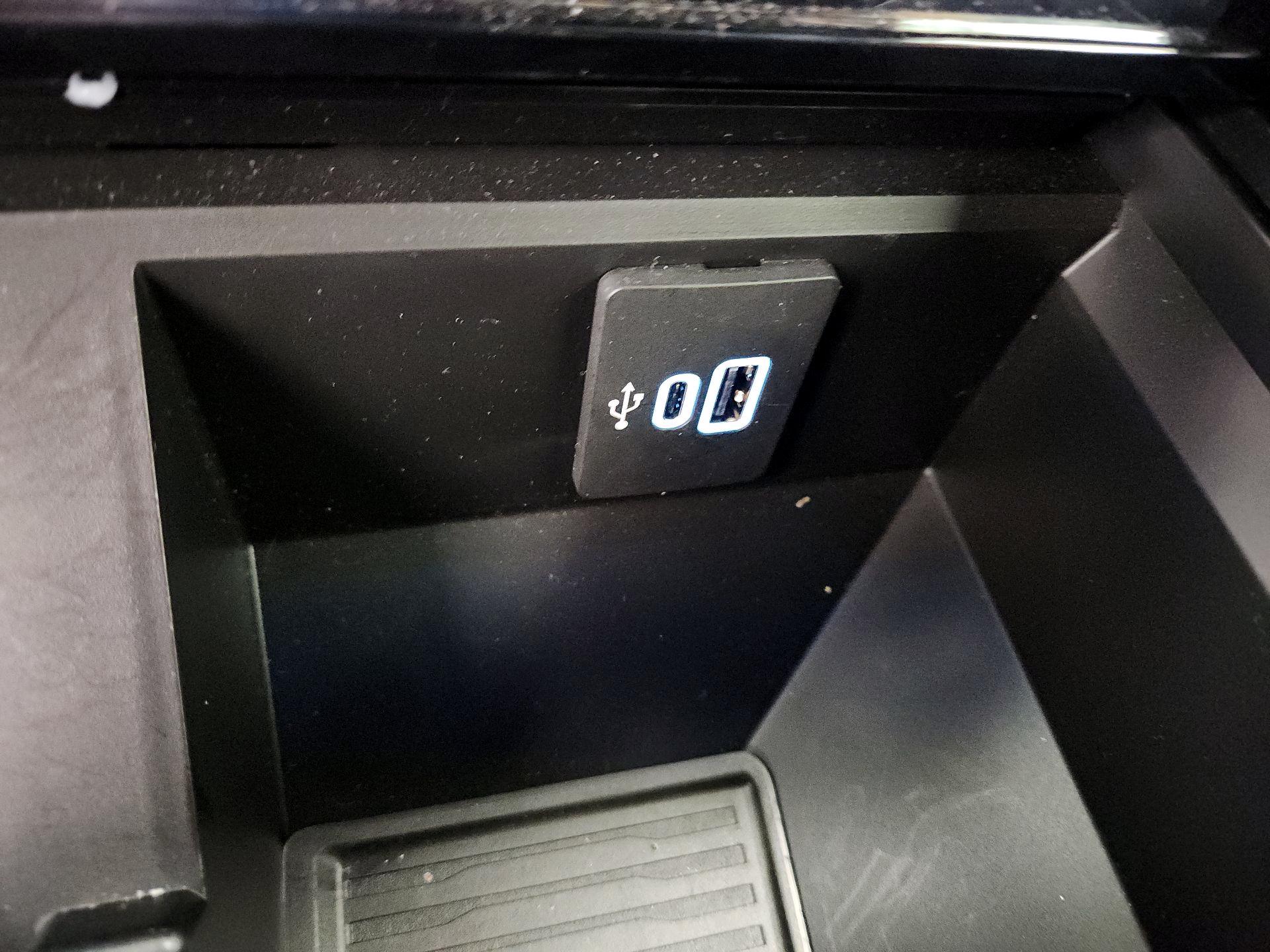 Thumbnail: 2025 Ford F-250 - 19