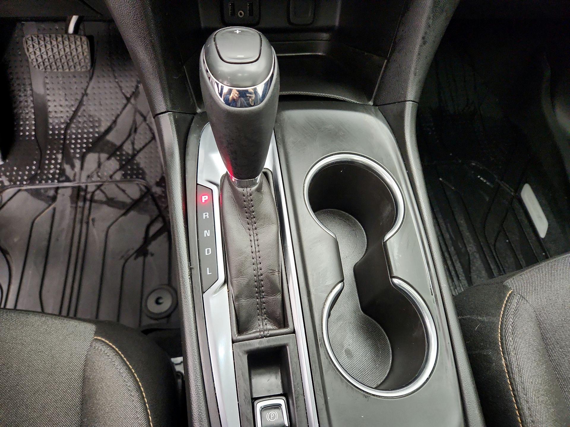 Thumbnail: 2018 Chevrolet Equinox - 17