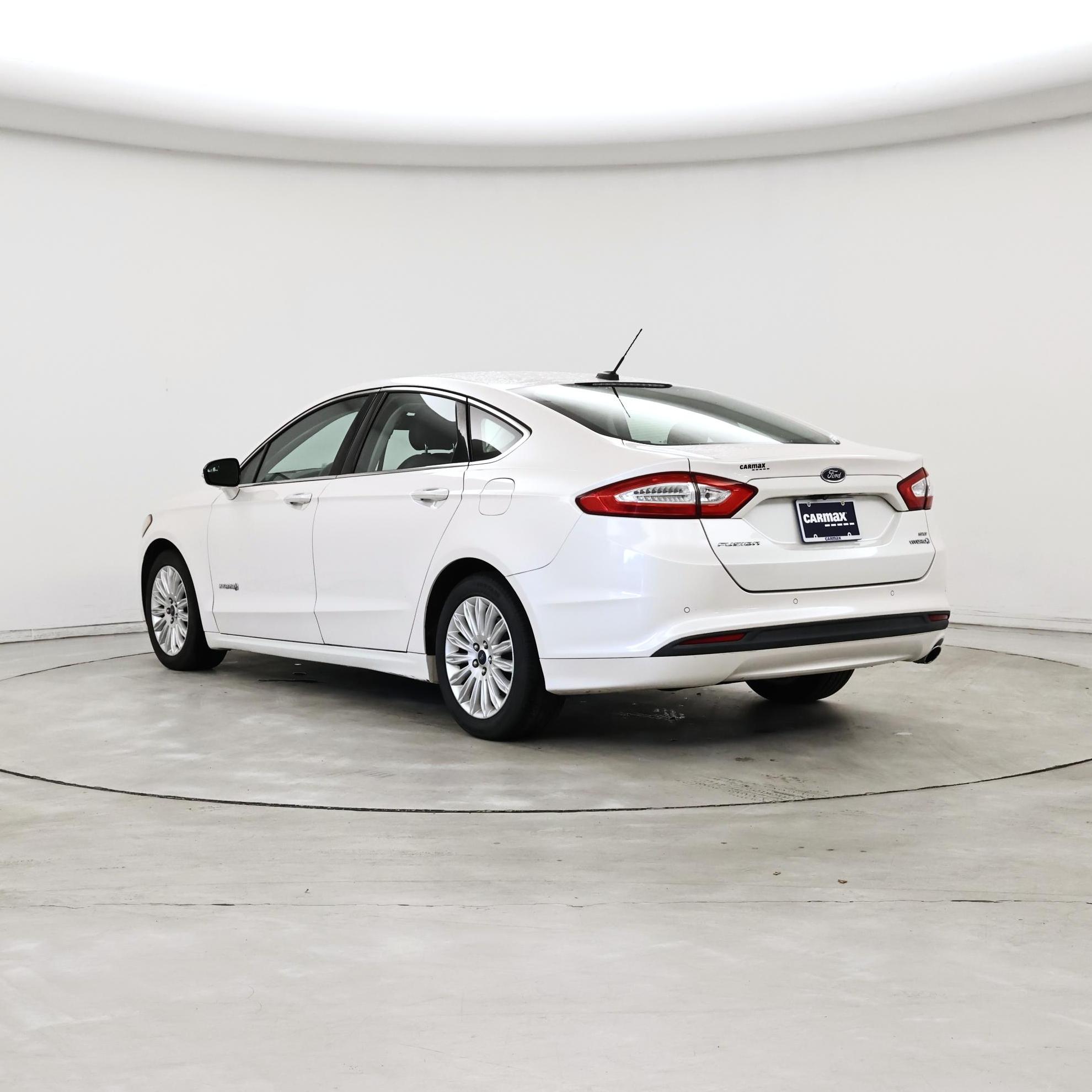Thumbnail: 2015 Ford Fusion - 2