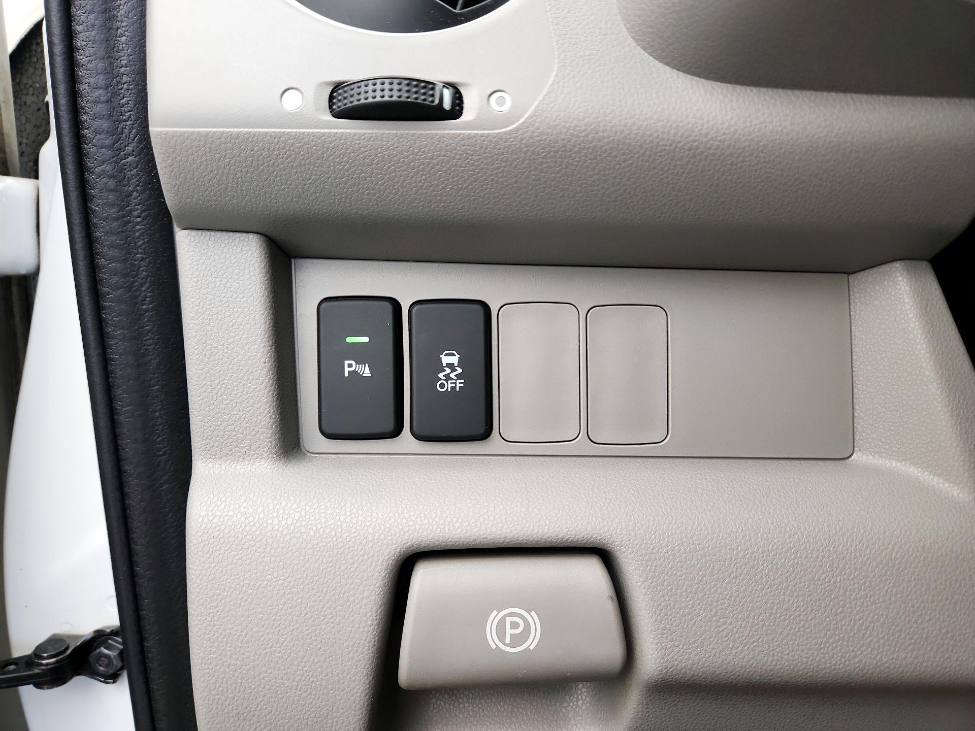 Thumbnail: 2015 Honda Pilot - 13