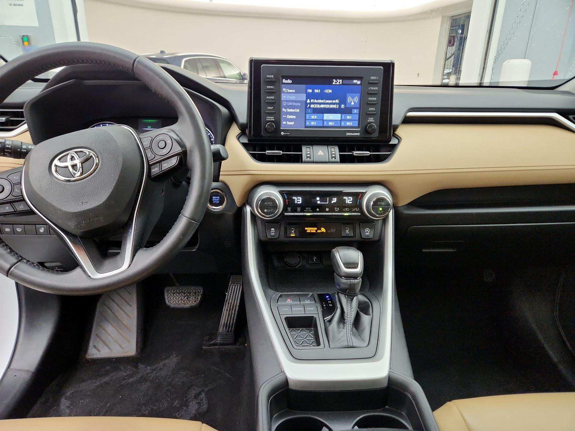 Thumbnail: 2021 Toyota RAV4 - 9