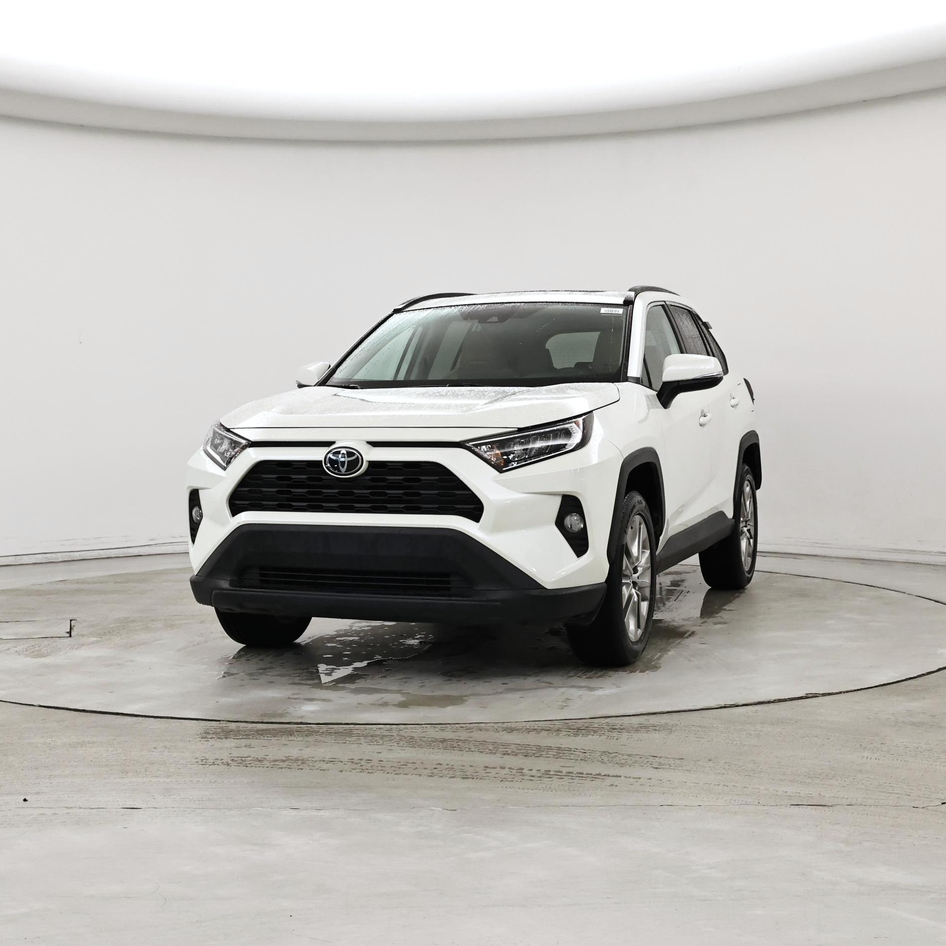 Thumbnail: 2021 Toyota RAV4 - 4
