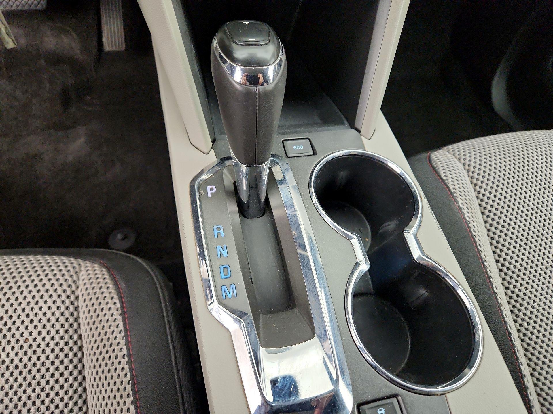 Thumbnail: 2016 Chevrolet Equinox - 16