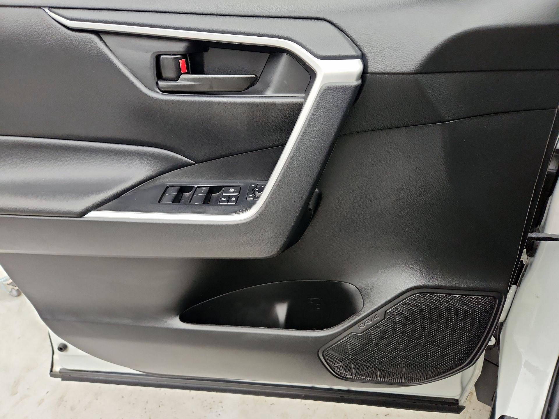 Thumbnail: 2024 Toyota RAV4 - 12