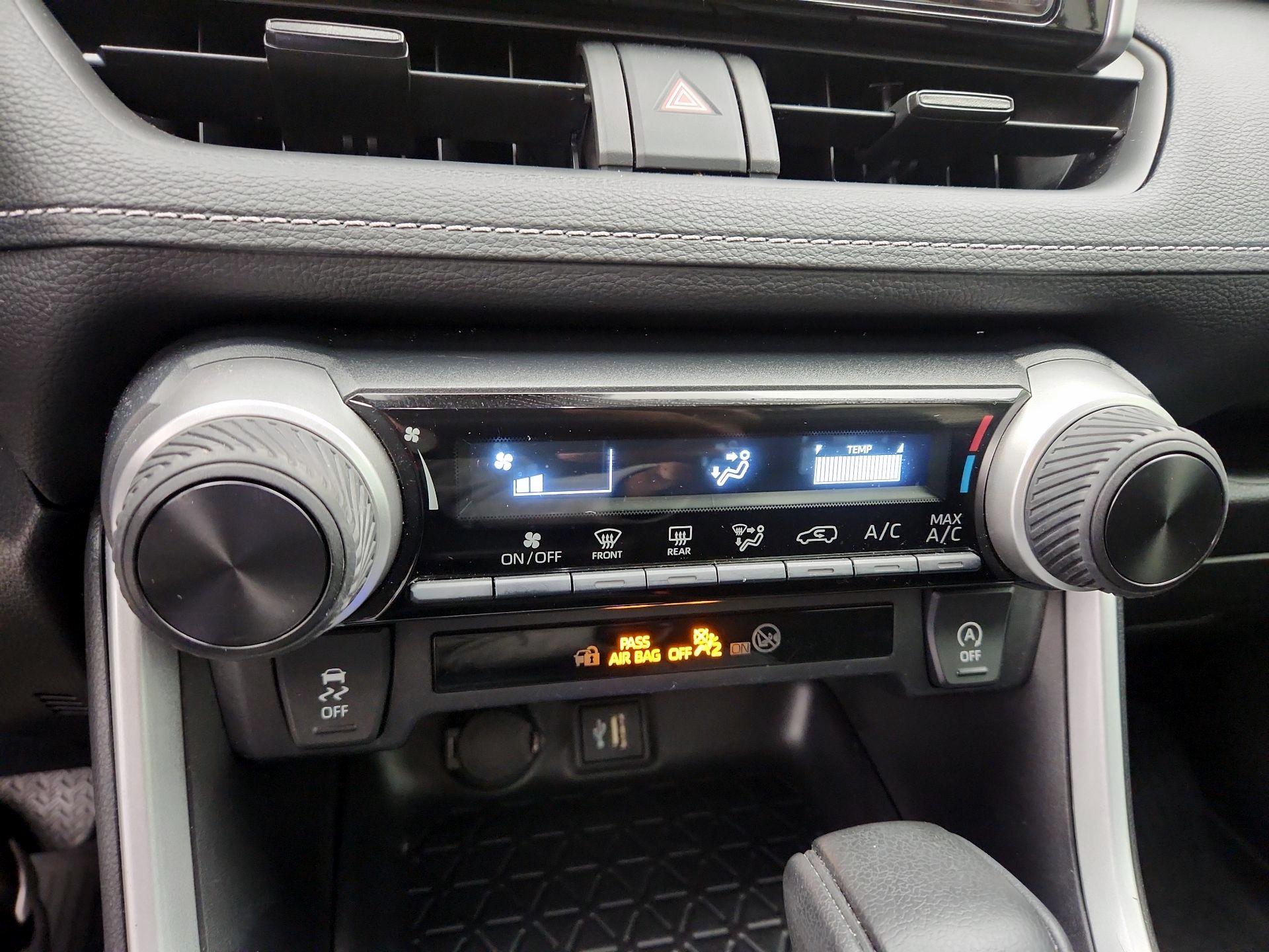 Thumbnail: 2024 Toyota RAV4 - 16