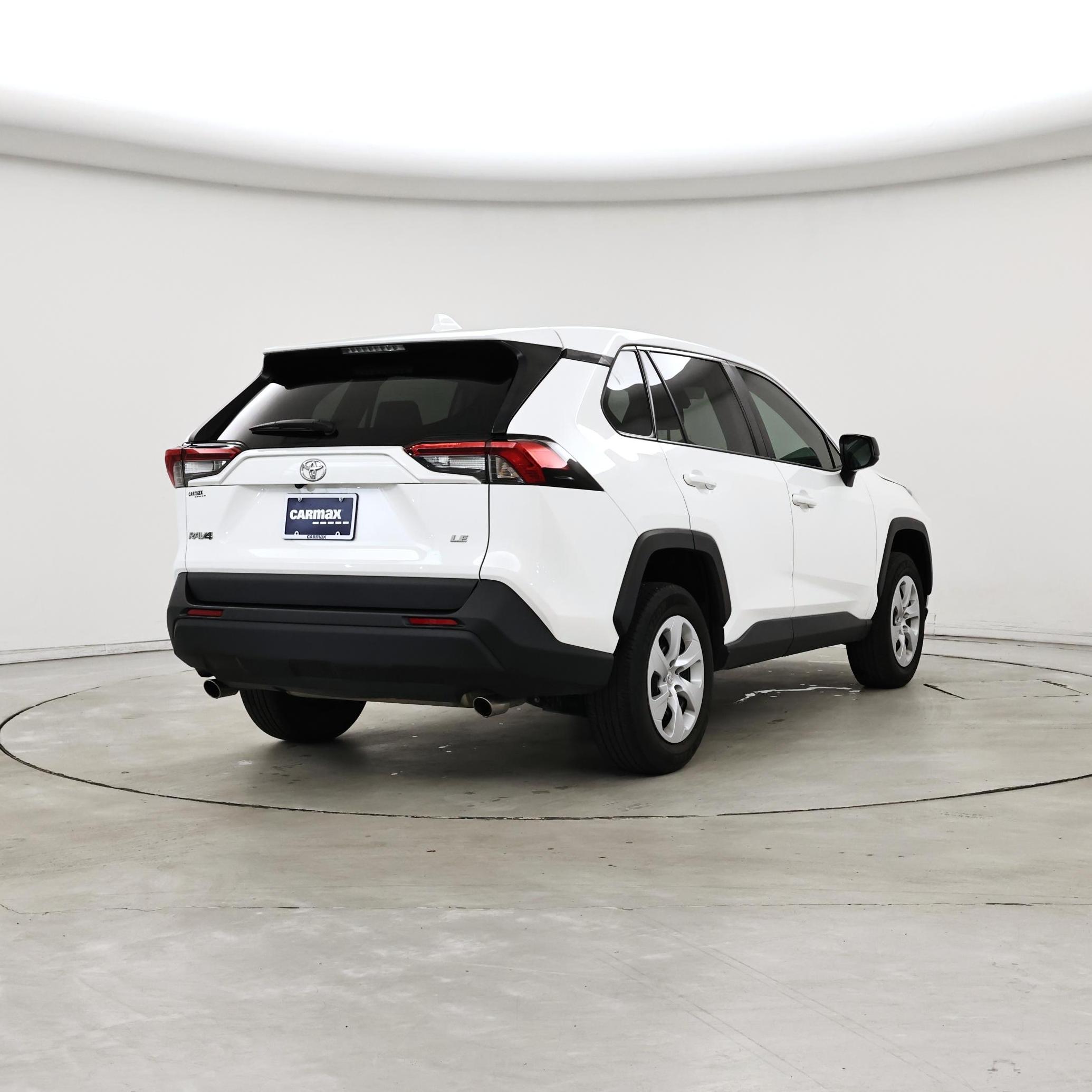 Thumbnail: 2024 Toyota RAV4 - 8