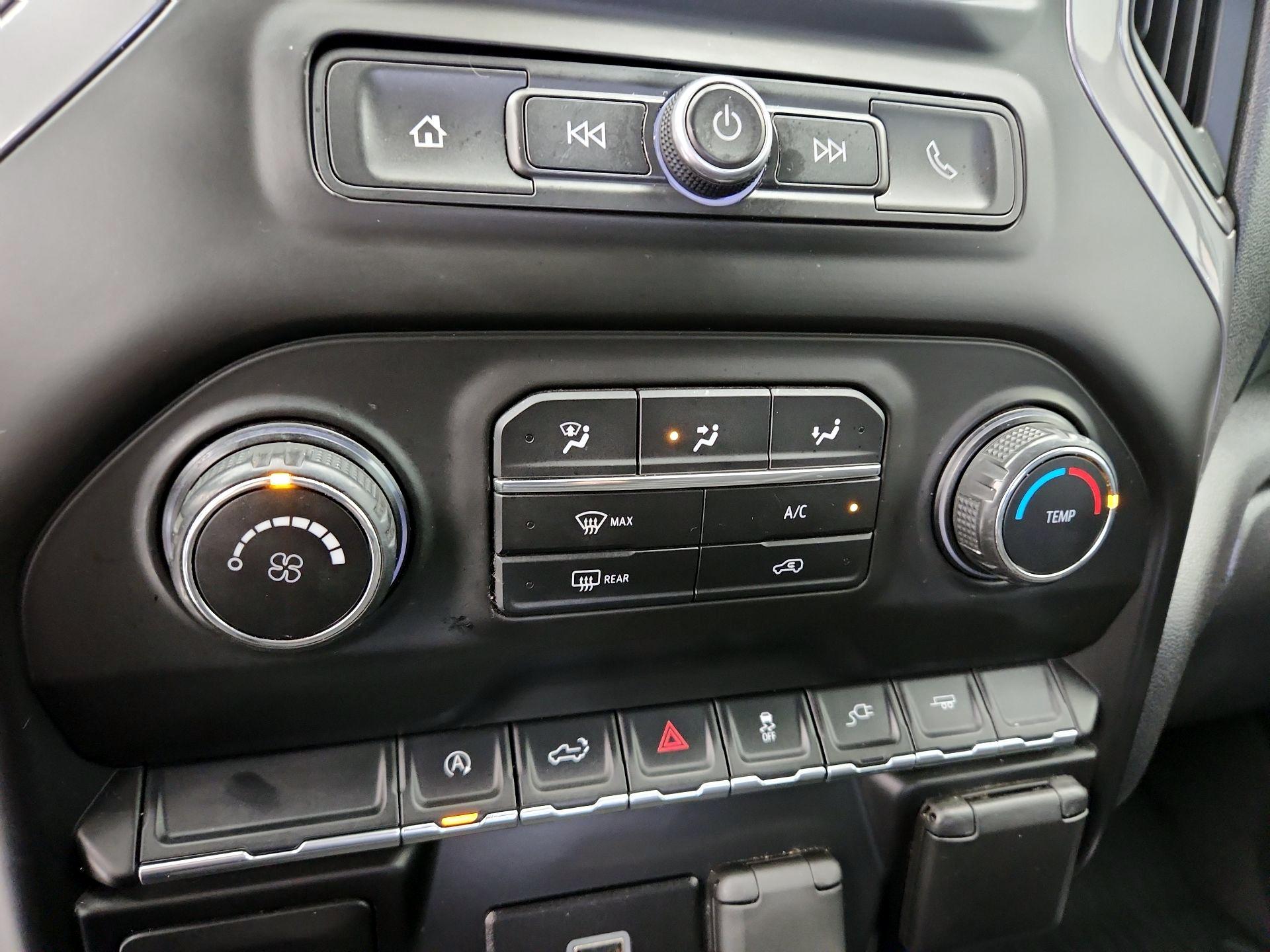 Thumbnail: 2020 Chevrolet Silverado 1500 - 16