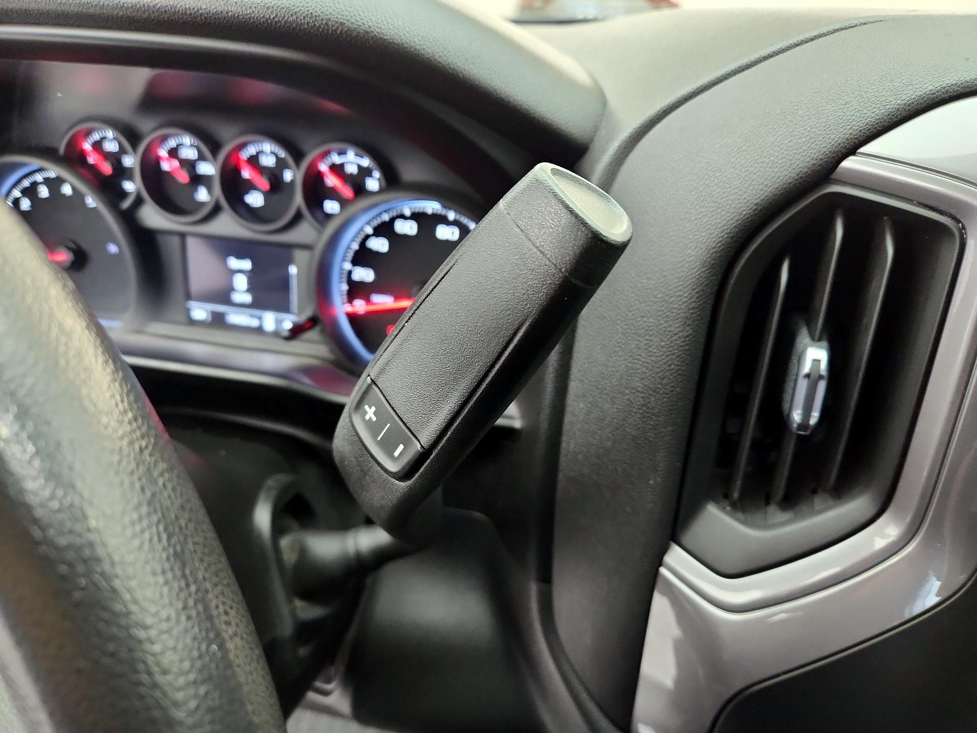 Thumbnail: 2020 Chevrolet Silverado 1500 - 17