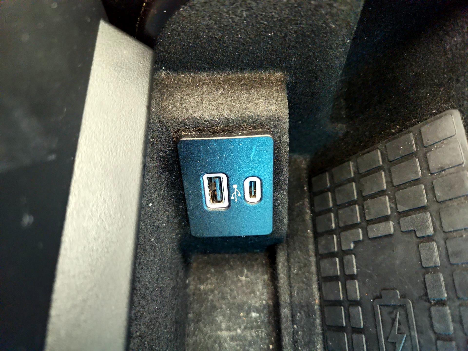 Thumbnail: 2020 Lincoln Navigator - 19