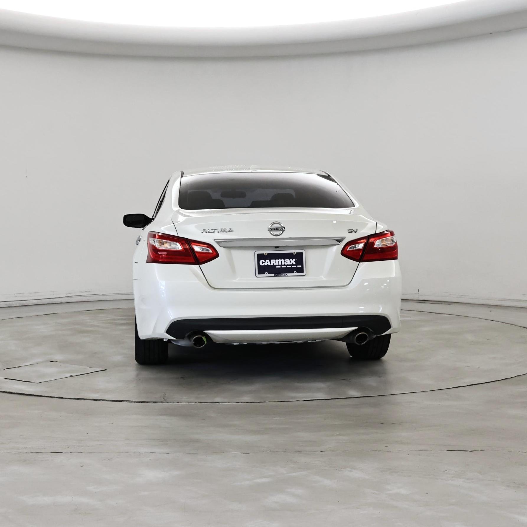 Thumbnail: 2017 Nissan Altima - 6