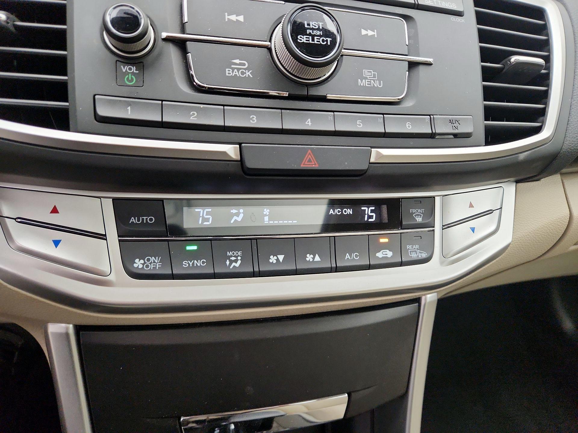 Thumbnail: 2014 Honda Accord - 16