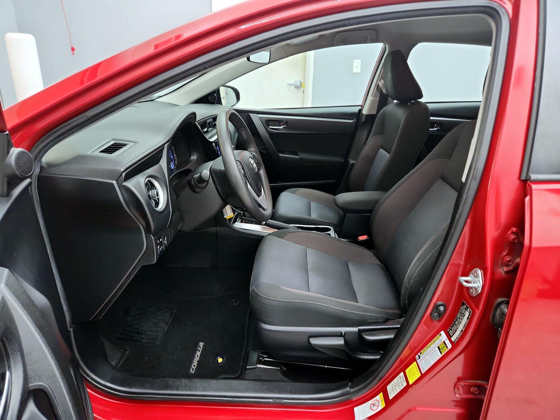 Thumbnail: 2018 Toyota Corolla - 11