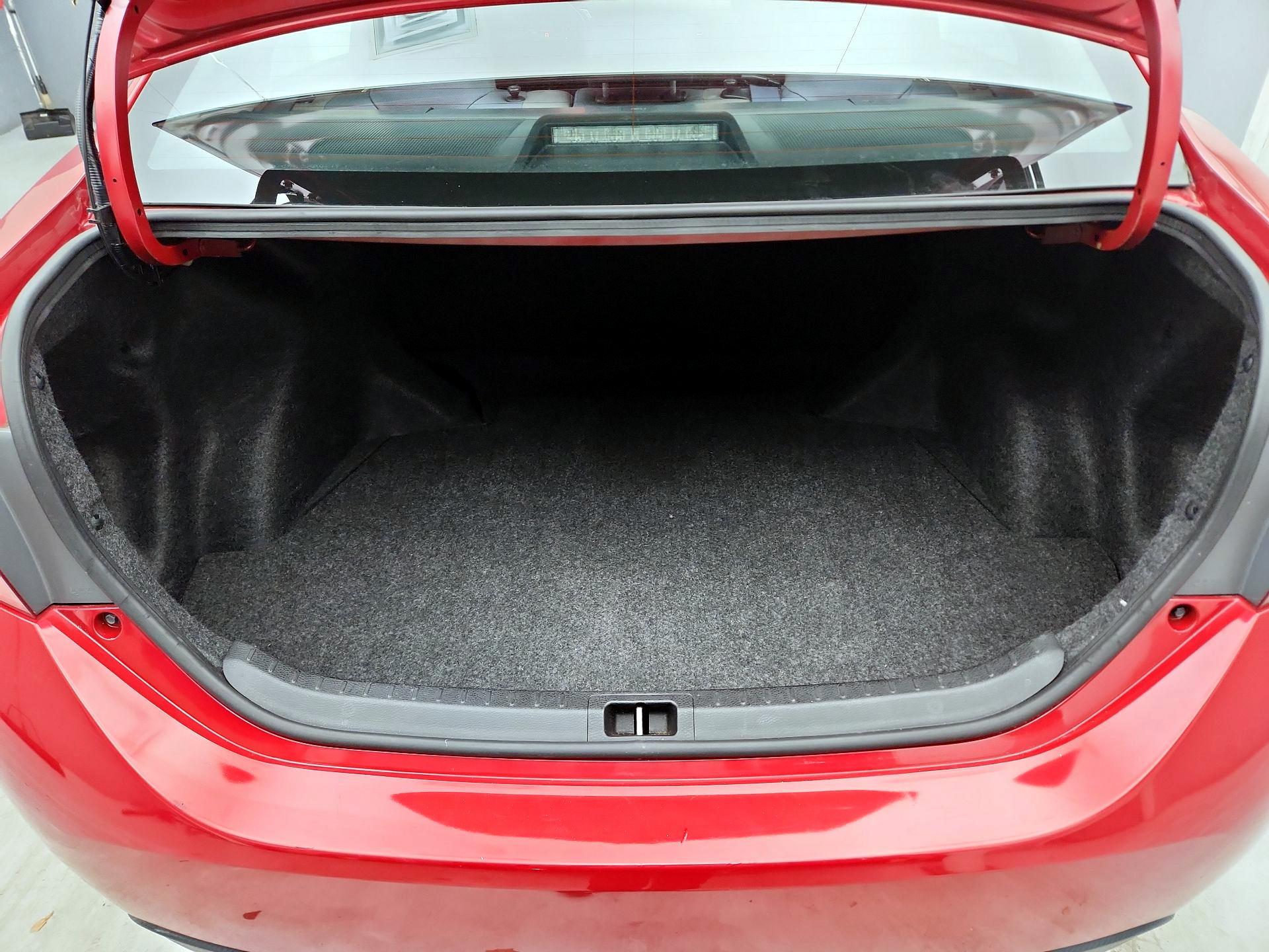 Thumbnail: 2018 Toyota Corolla - 20