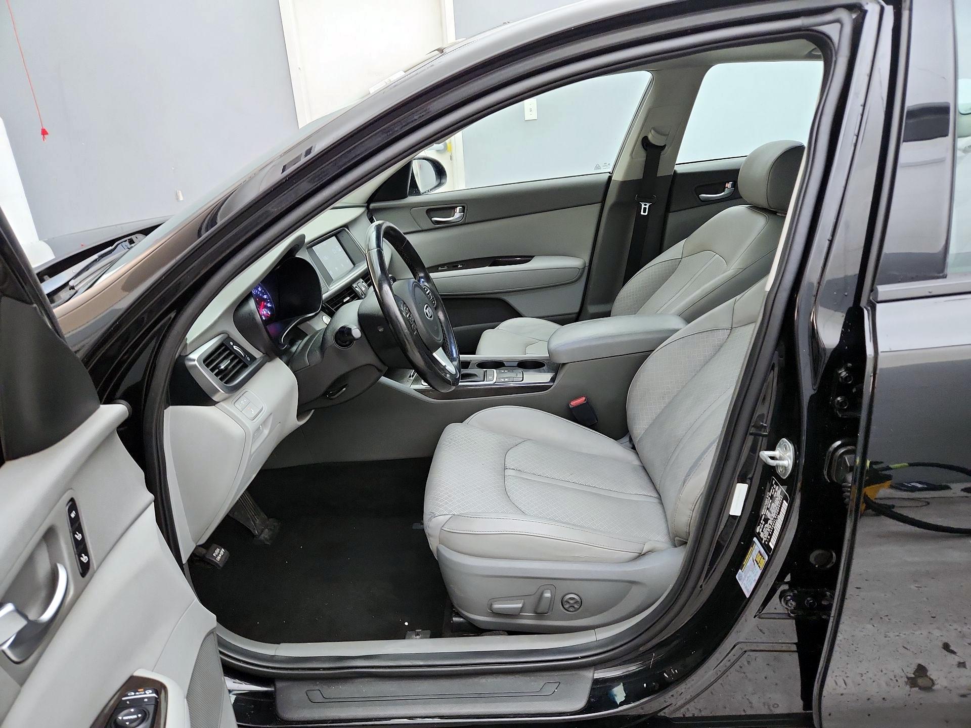 Thumbnail: 2018 Kia Optima - 11