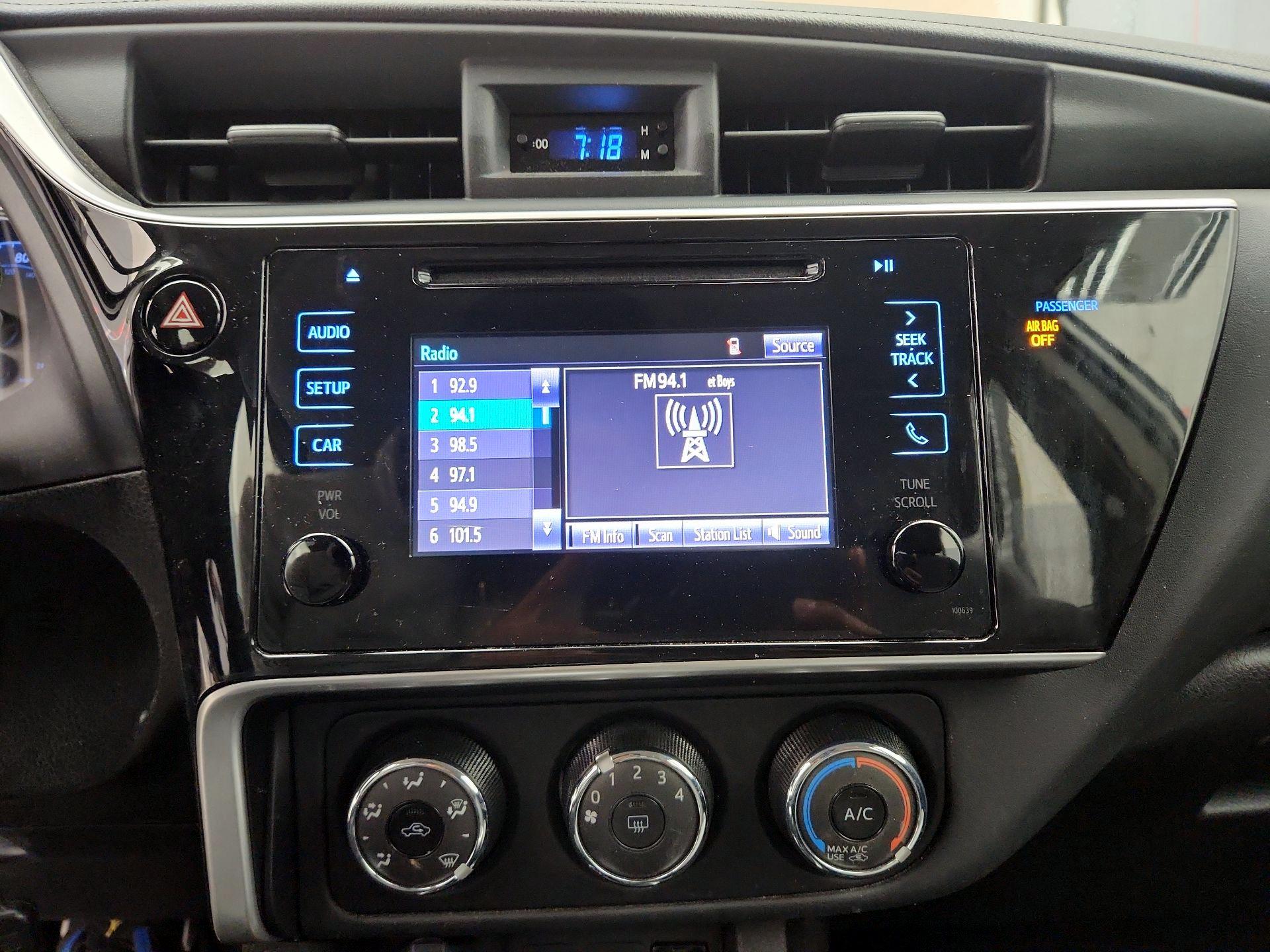 Thumbnail: 2019 Toyota Corolla - 15