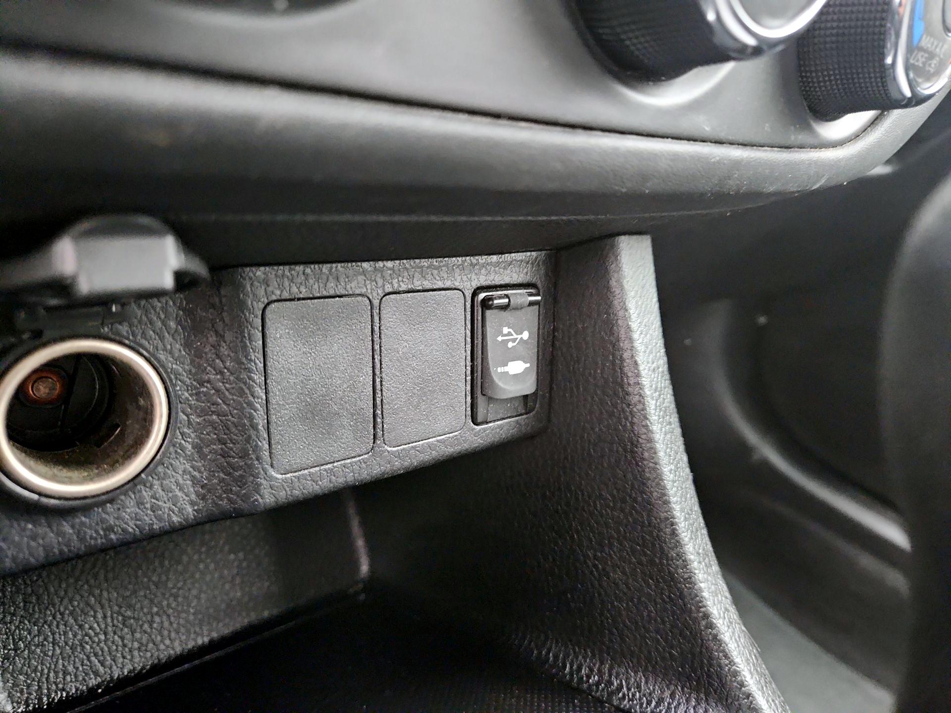 Thumbnail: 2019 Toyota Corolla - 18