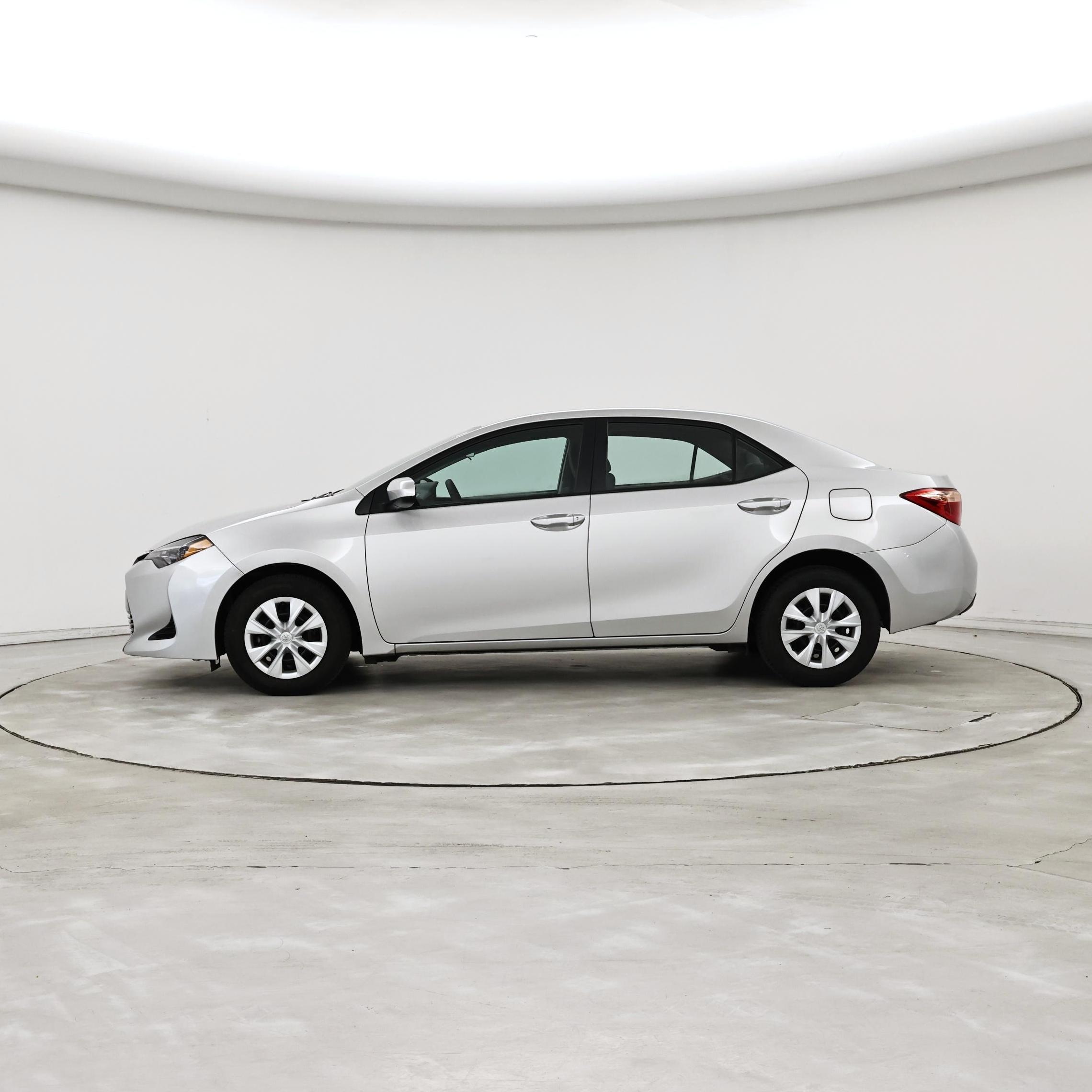 Thumbnail: 2019 Toyota Corolla - 3