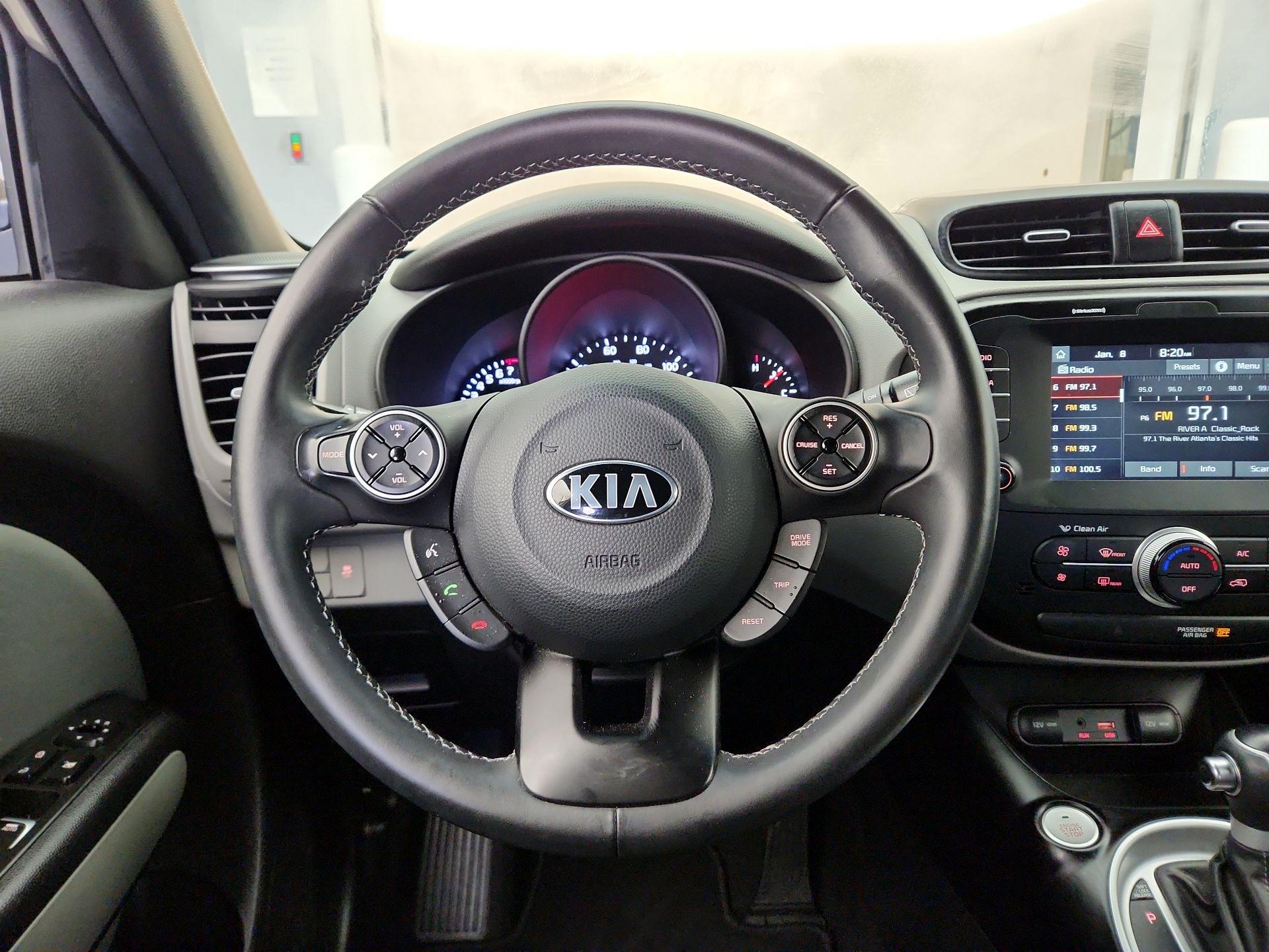 Thumbnail: 2017 Kia Soul - 10