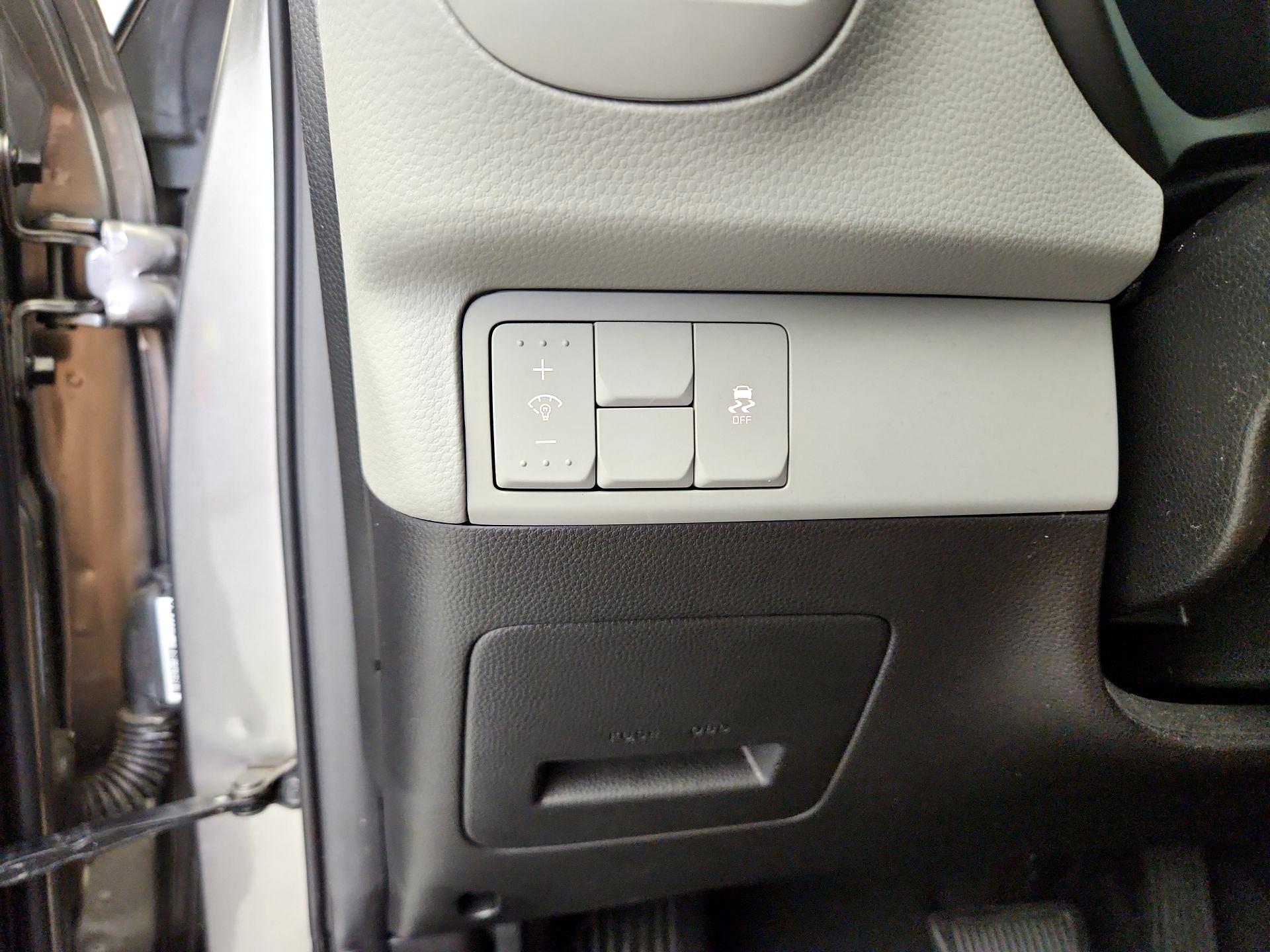 Thumbnail: 2017 Kia Soul - 13