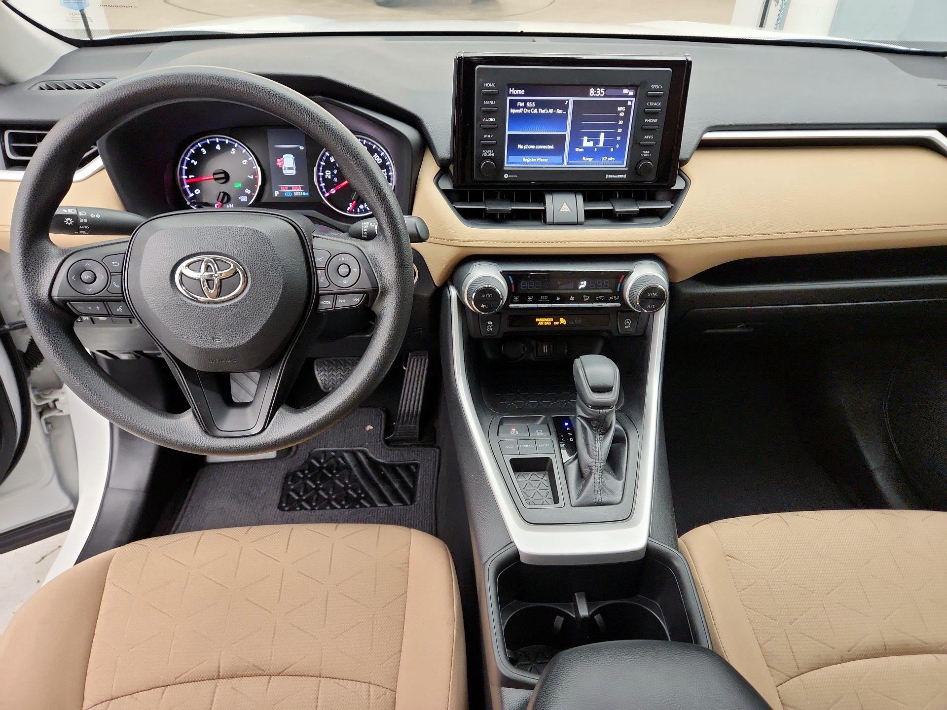 Thumbnail: 2022 Toyota RAV4 - 9