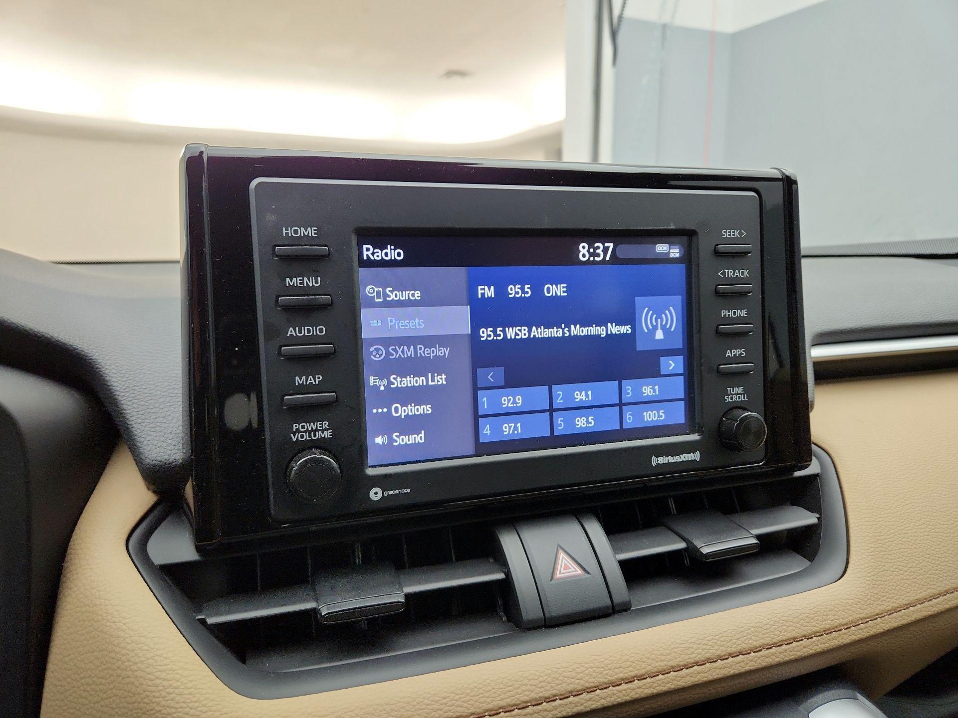 Thumbnail: 2022 Toyota RAV4 - 15