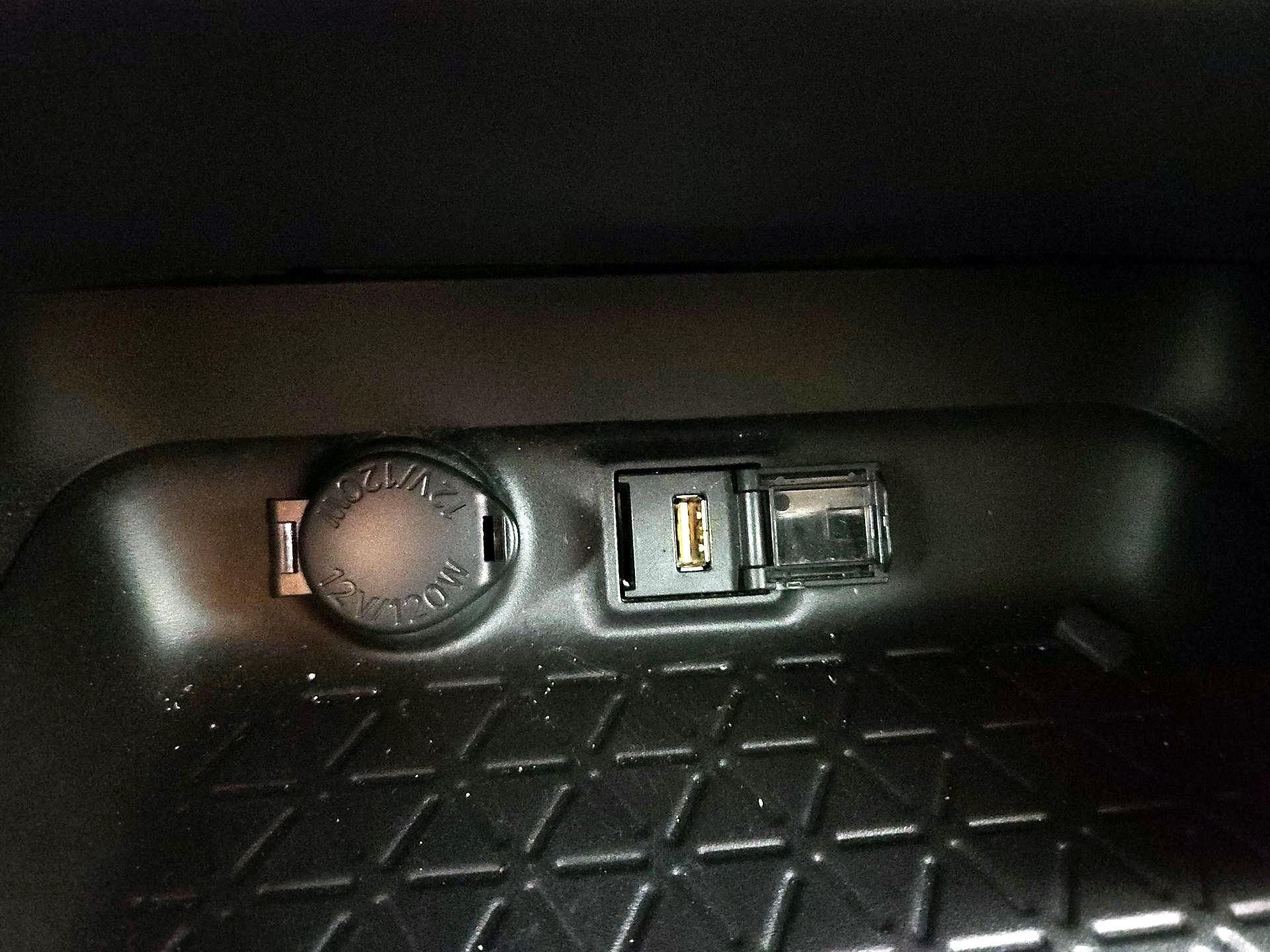 Thumbnail: 2022 Toyota RAV4 - 18