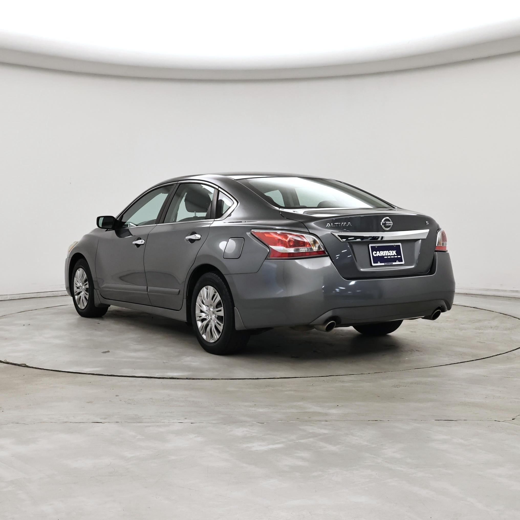 Thumbnail: 2015 Nissan Altima - 2