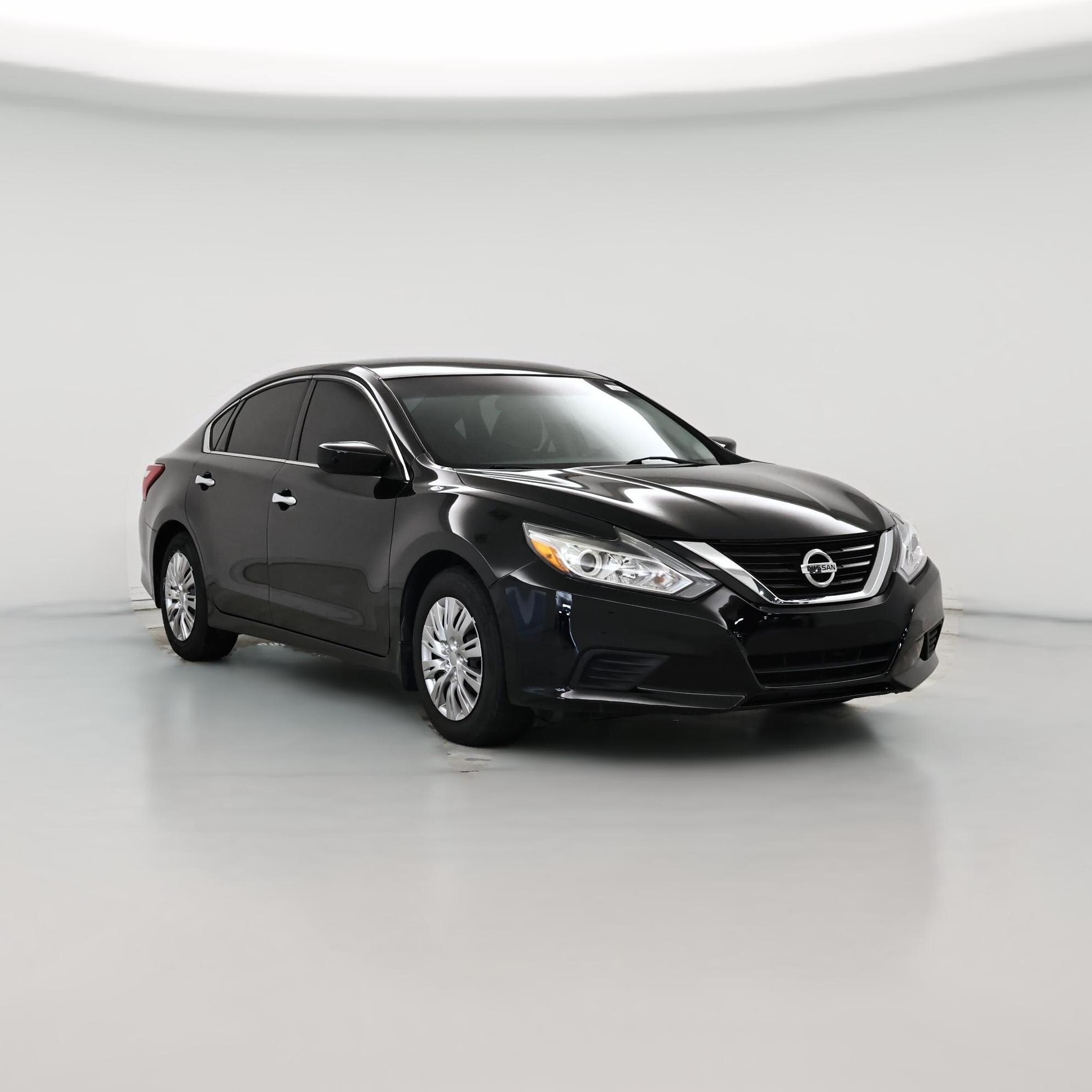 Thumbnail: 2017 Nissan Altima - 1