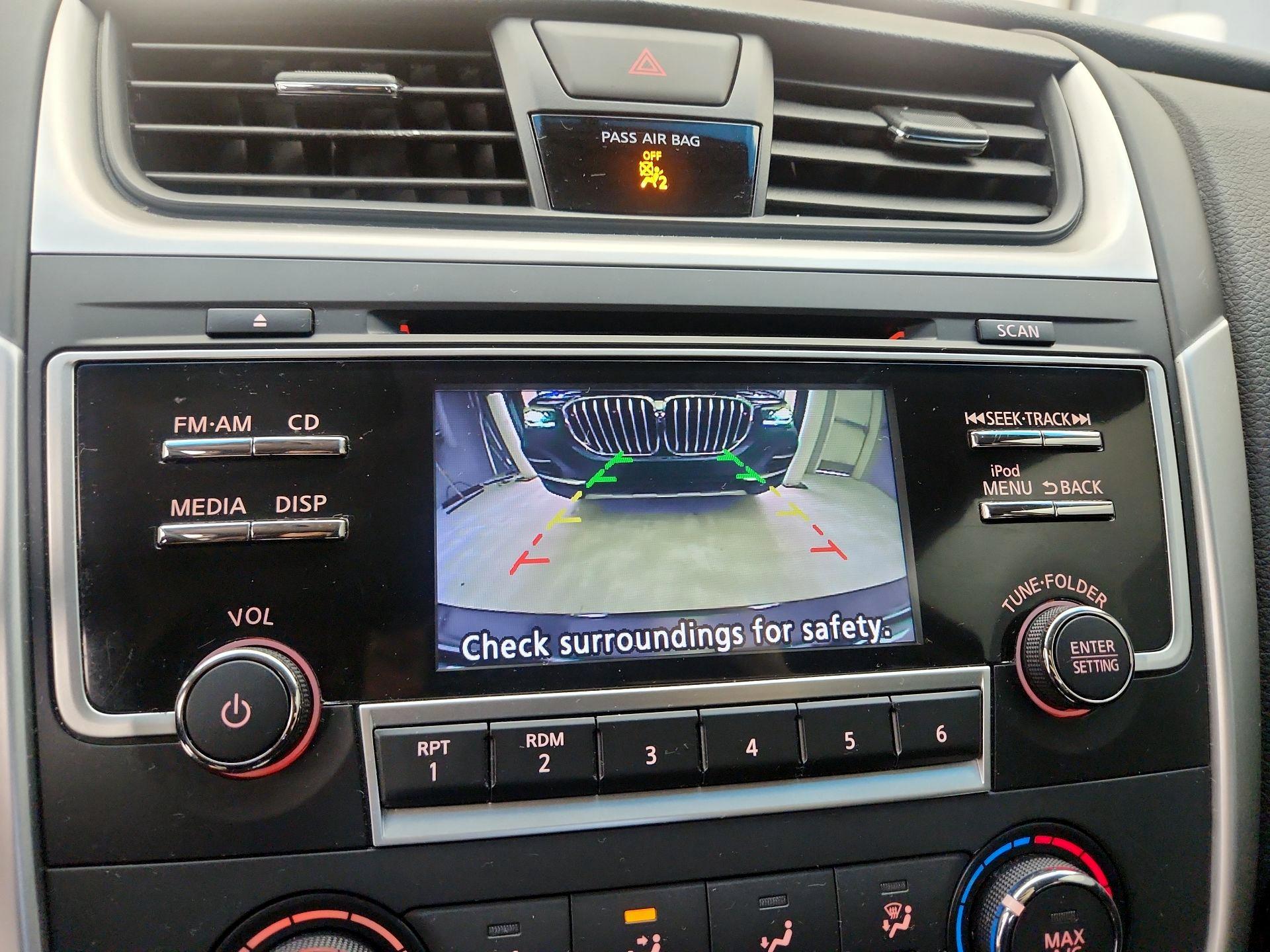 Thumbnail: 2017 Nissan Altima - 14