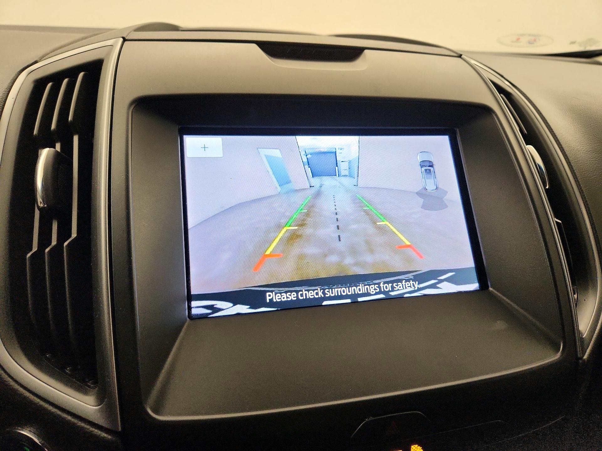 Thumbnail: 2020 Ford Edge - 14